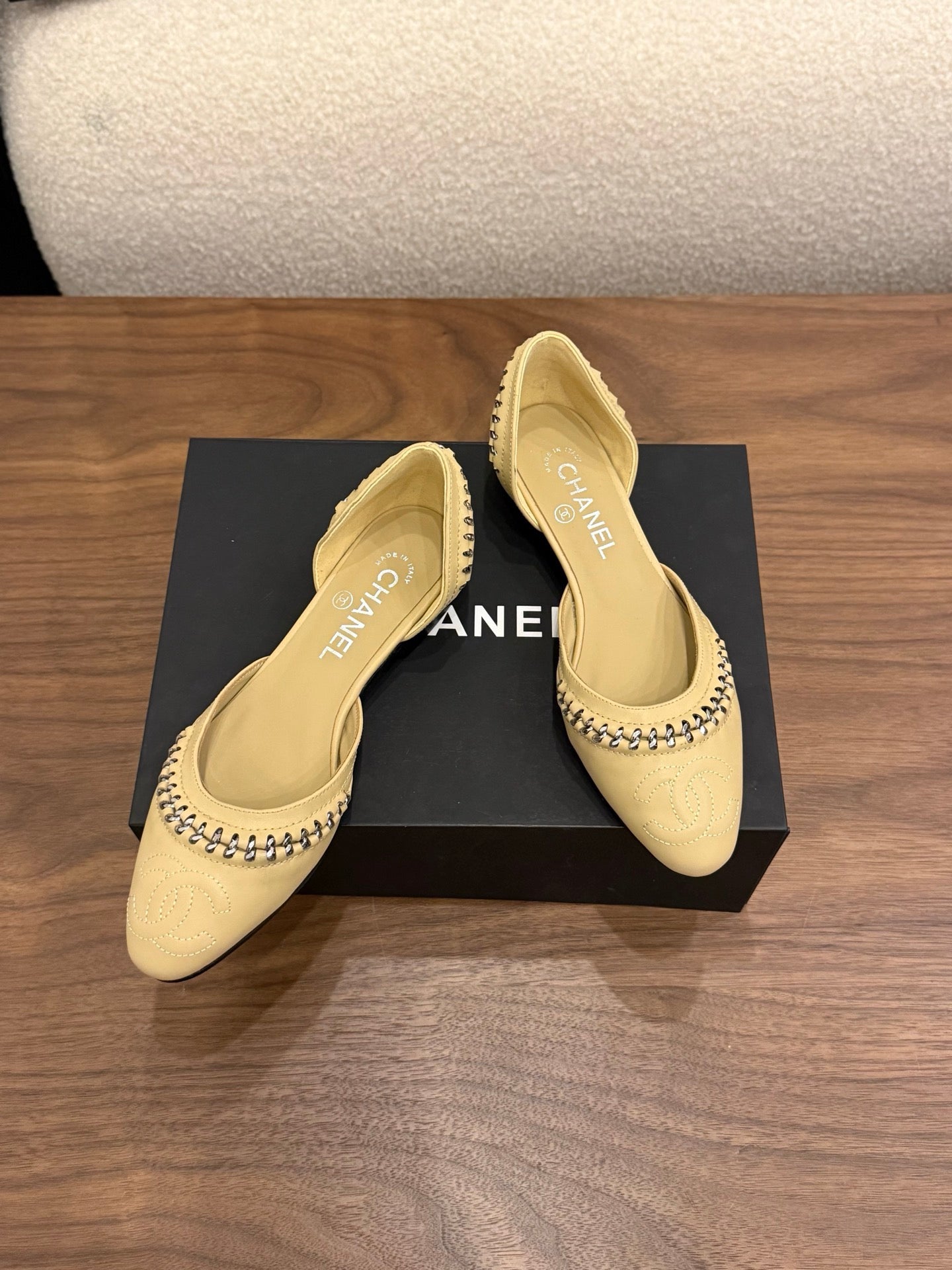 CC 2026 SlingBack Flat Braided Chain Beige Calfskin 676192