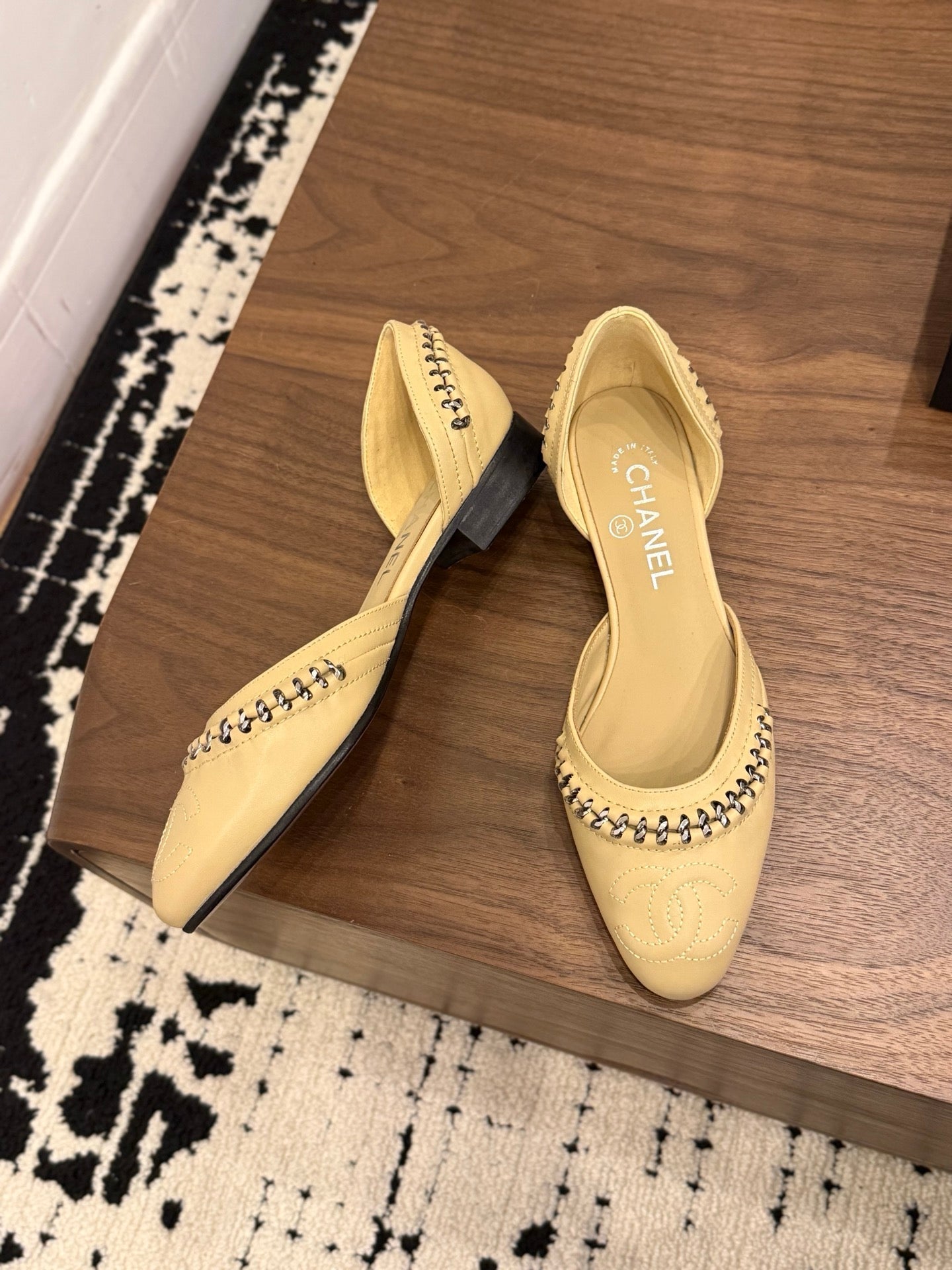 CC 2026 SlingBack Flat Braided Chain Beige Calfskin 676192