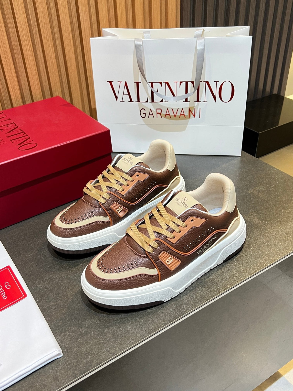 VT 26s Upvillage Trainers Brown Beige White Leather Studded 105514