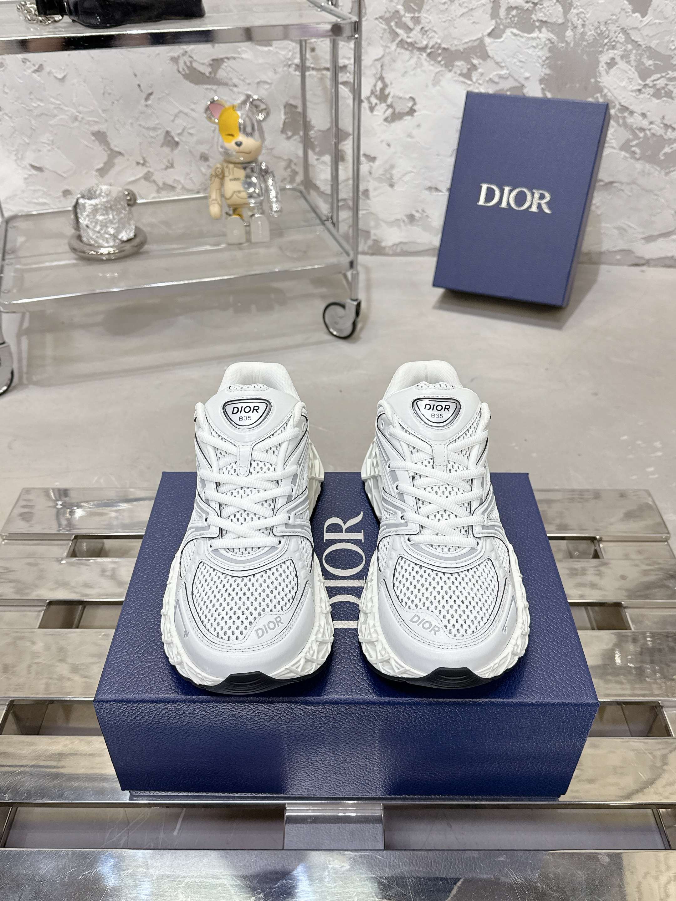 CD 26s Sneaker White Mesh Suede 905041