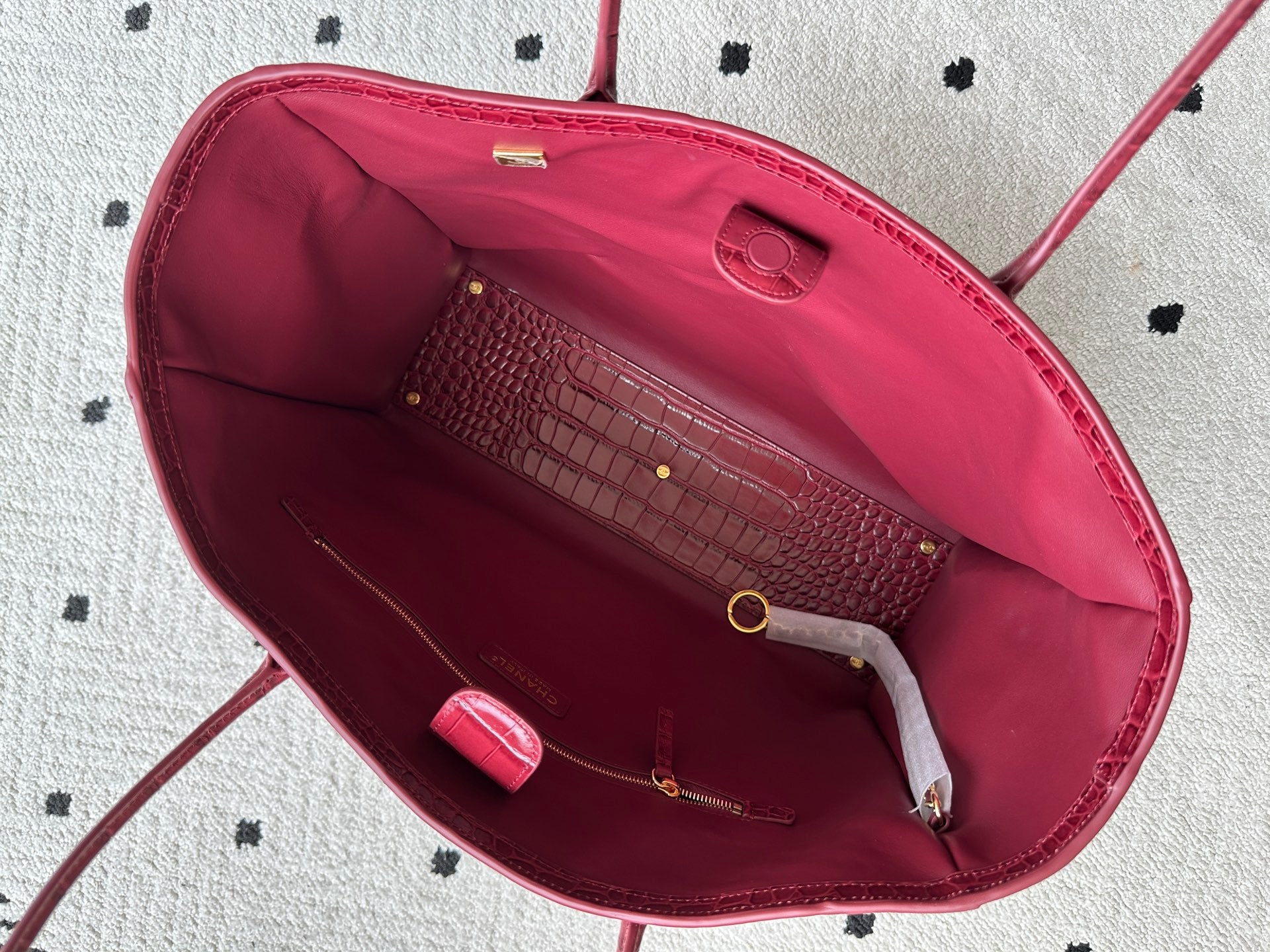 CC 2026 Large Shopping Bag 40cm Burgundy Crocodile Embossed Calfskin GHW