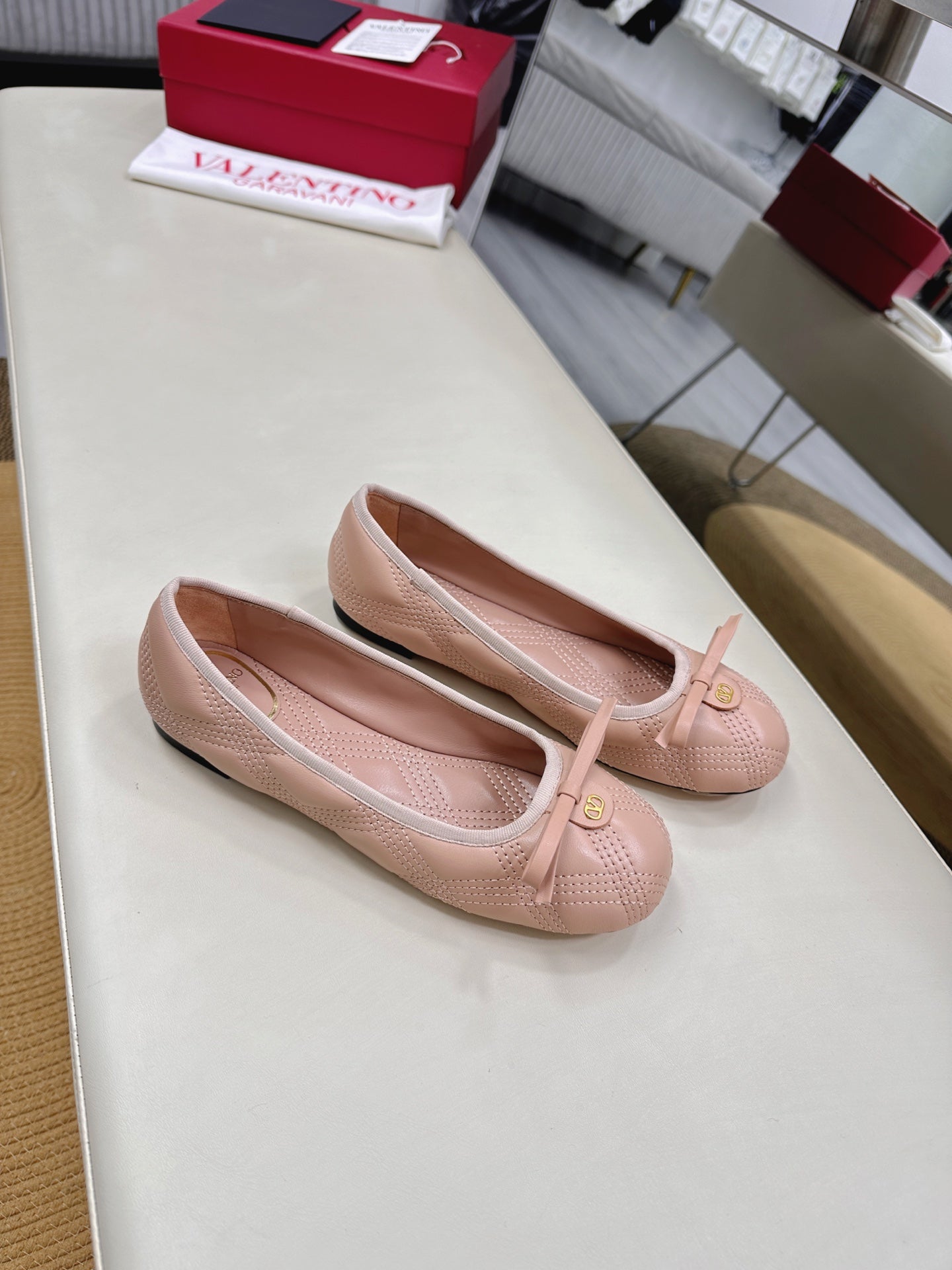 Valentino Classic Ballet Flats 25s In Nude Pink Calfskin With Bow
