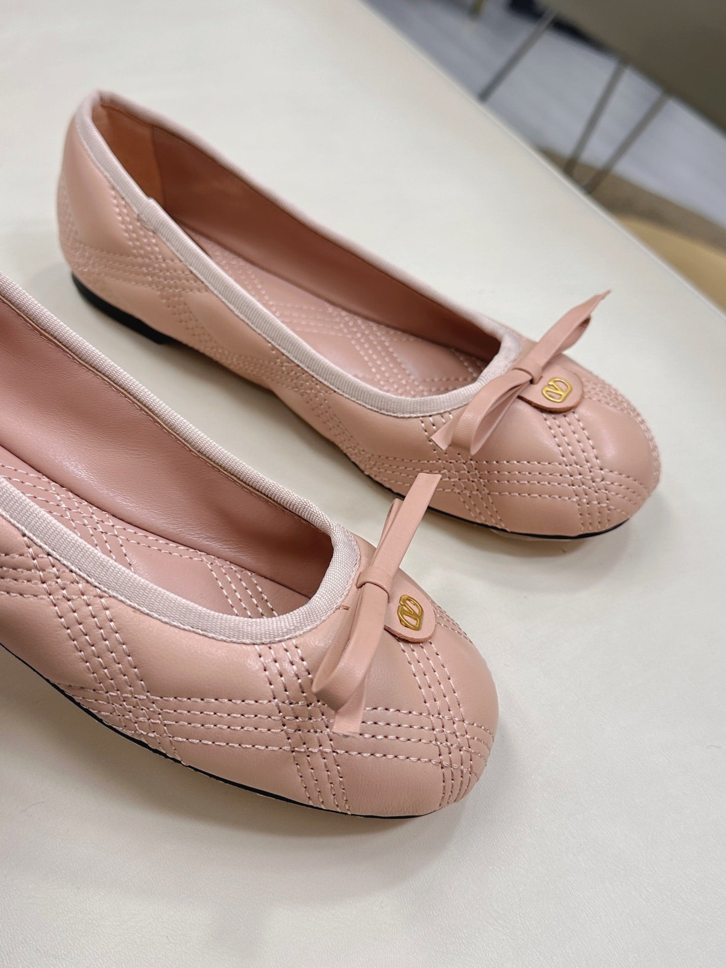 Valentino Classic Ballet Flats 25s In Nude Pink Calfskin With Bow