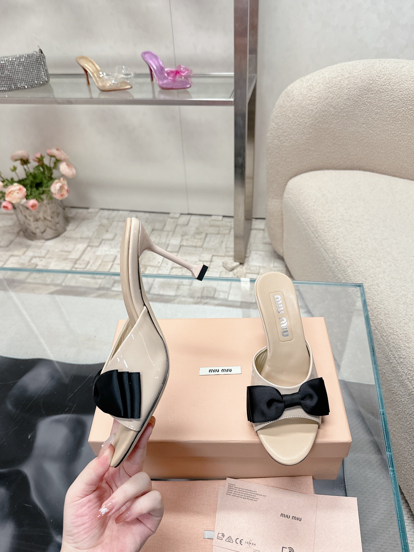 Miu Mordoré Black Bows Mules  70mm Beige Cowhide 445515