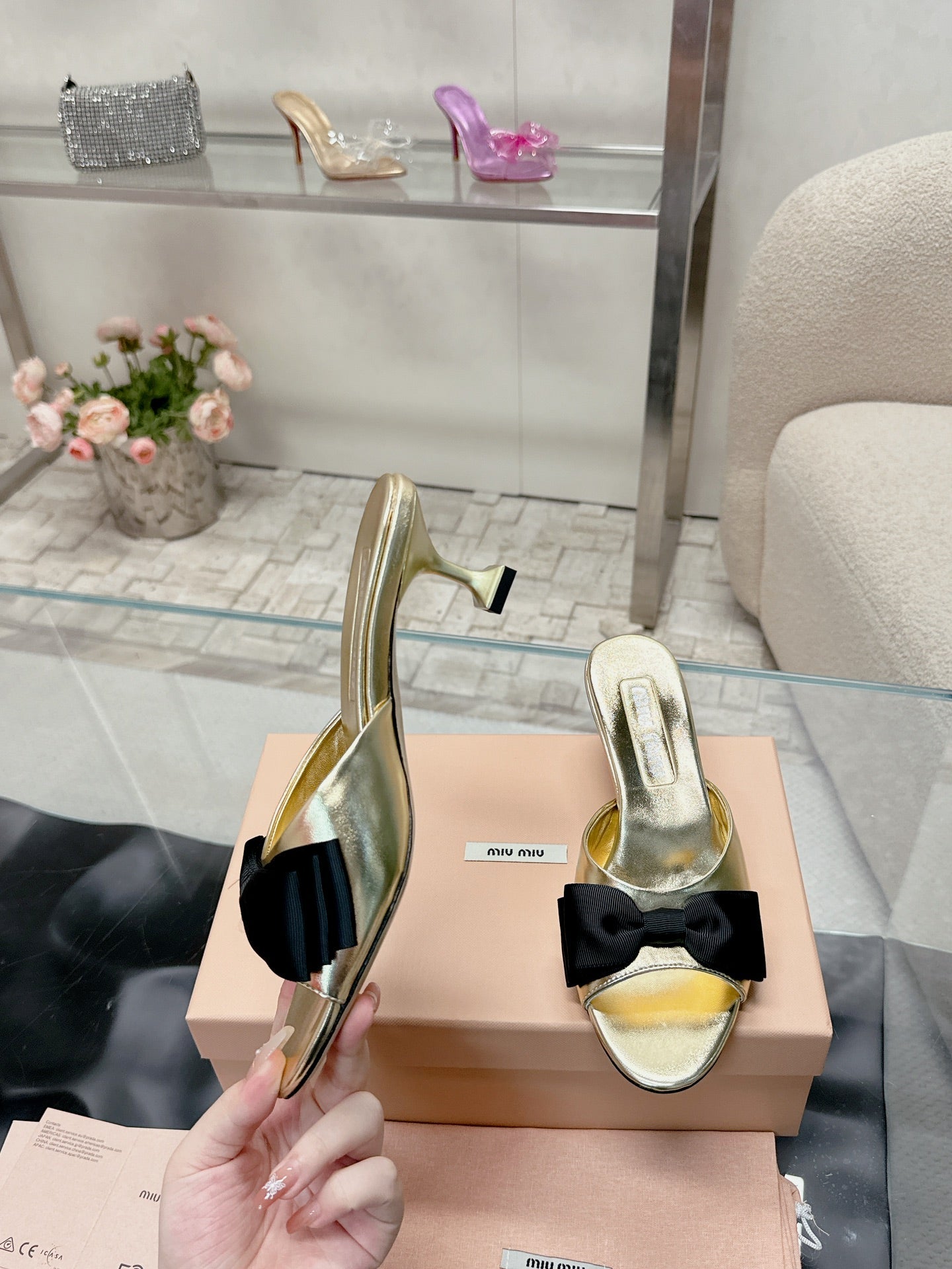 Miu Mordoré Black Bows Mules  50mm Gold Cowhide 445518
