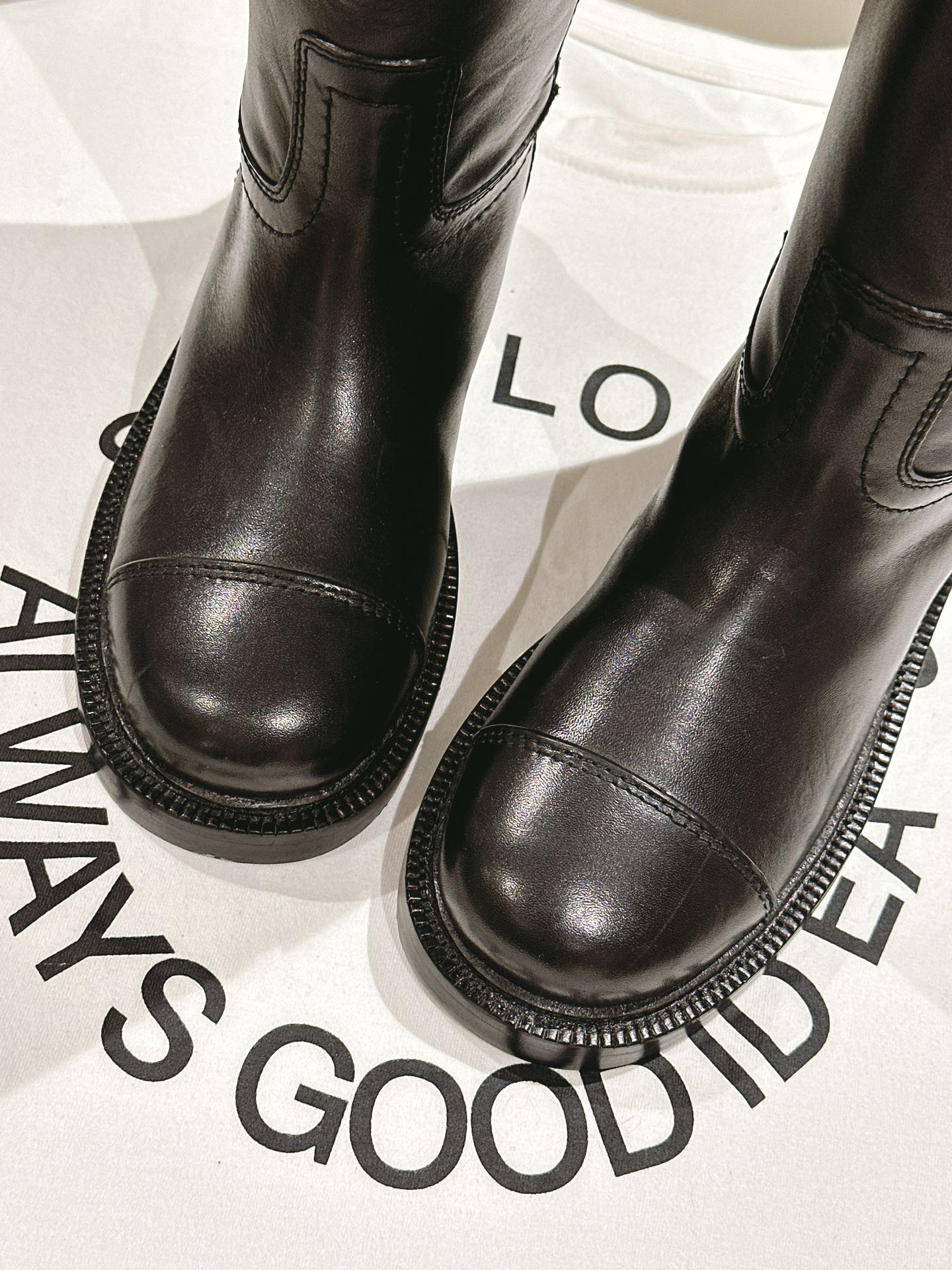 CC HIGH BOOTS BLACK CALFSKIN 768996