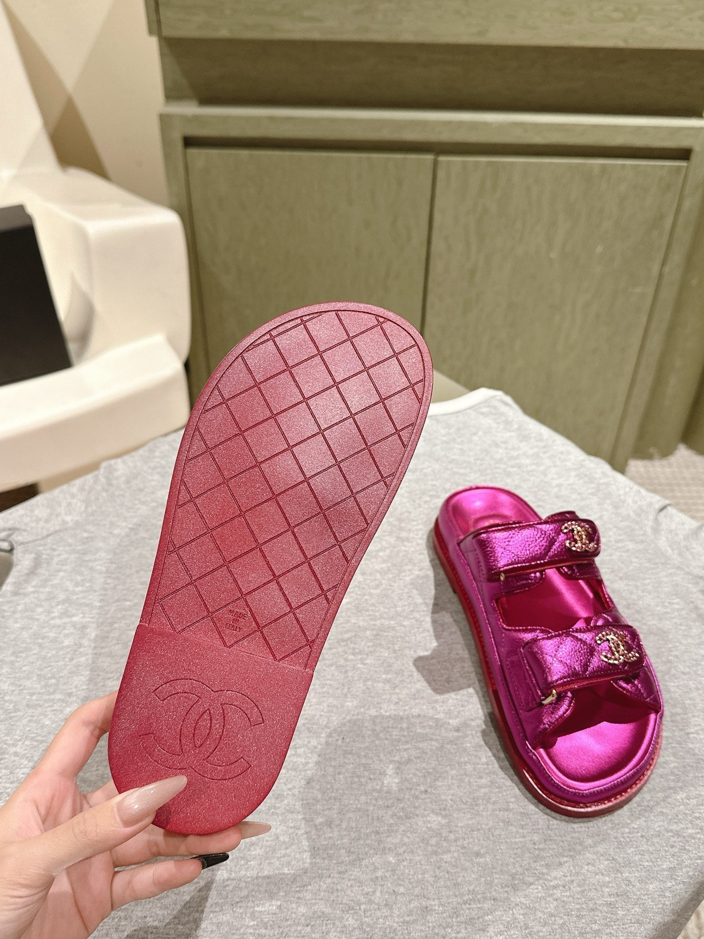 CC 25C Dad Sandals Mule Pink Metalic Grained Calfskin 462217