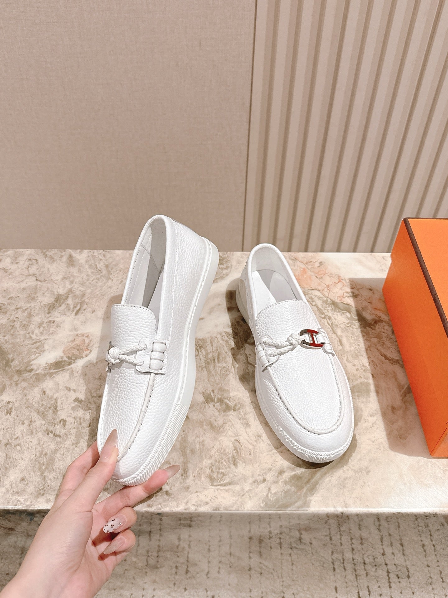 HM 25s Ignacio Loafer White Grain Leather Rubber 445336