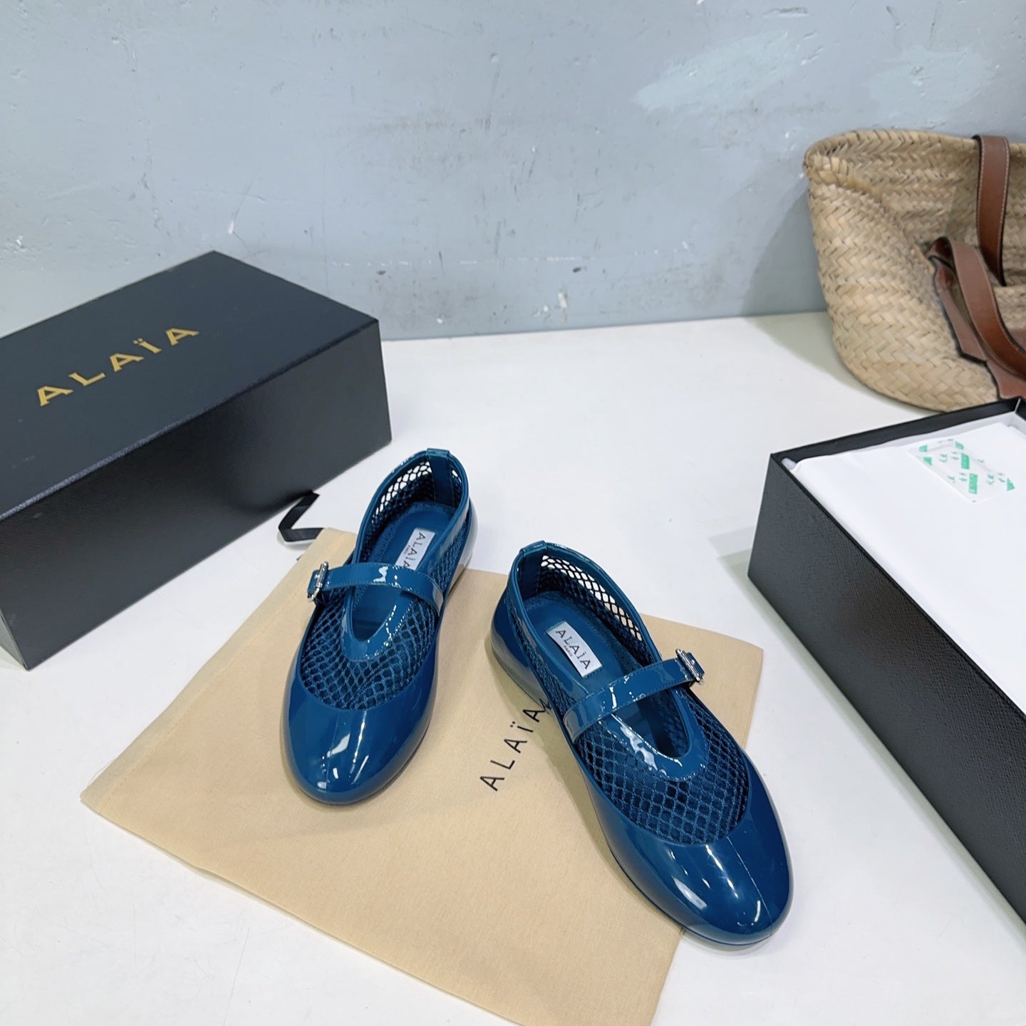 Alaia Ballet Flats Blue Mesh Patent Leather 674312