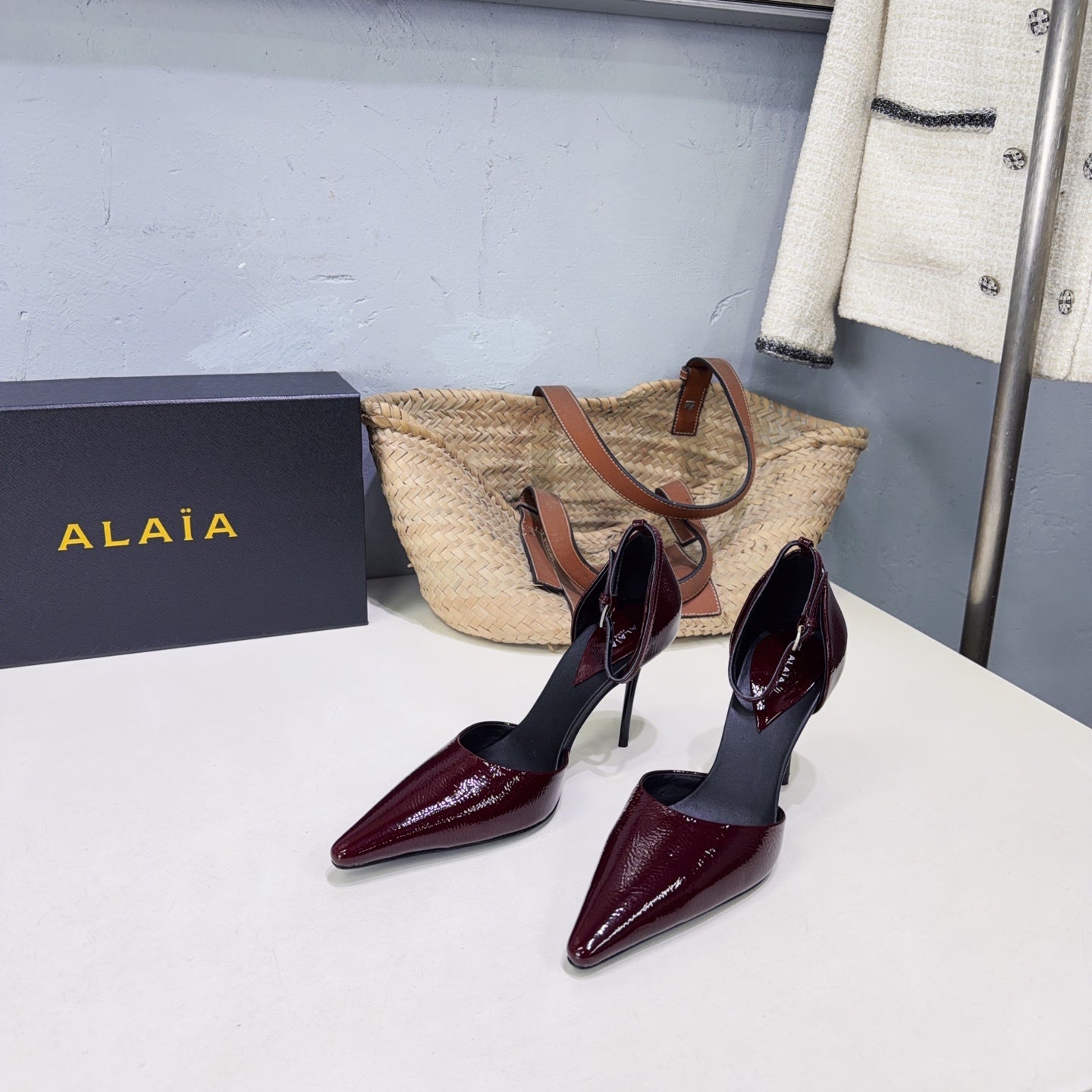 Alaia Drop Pumps 10cm Burgundy Glossy Leather 674292