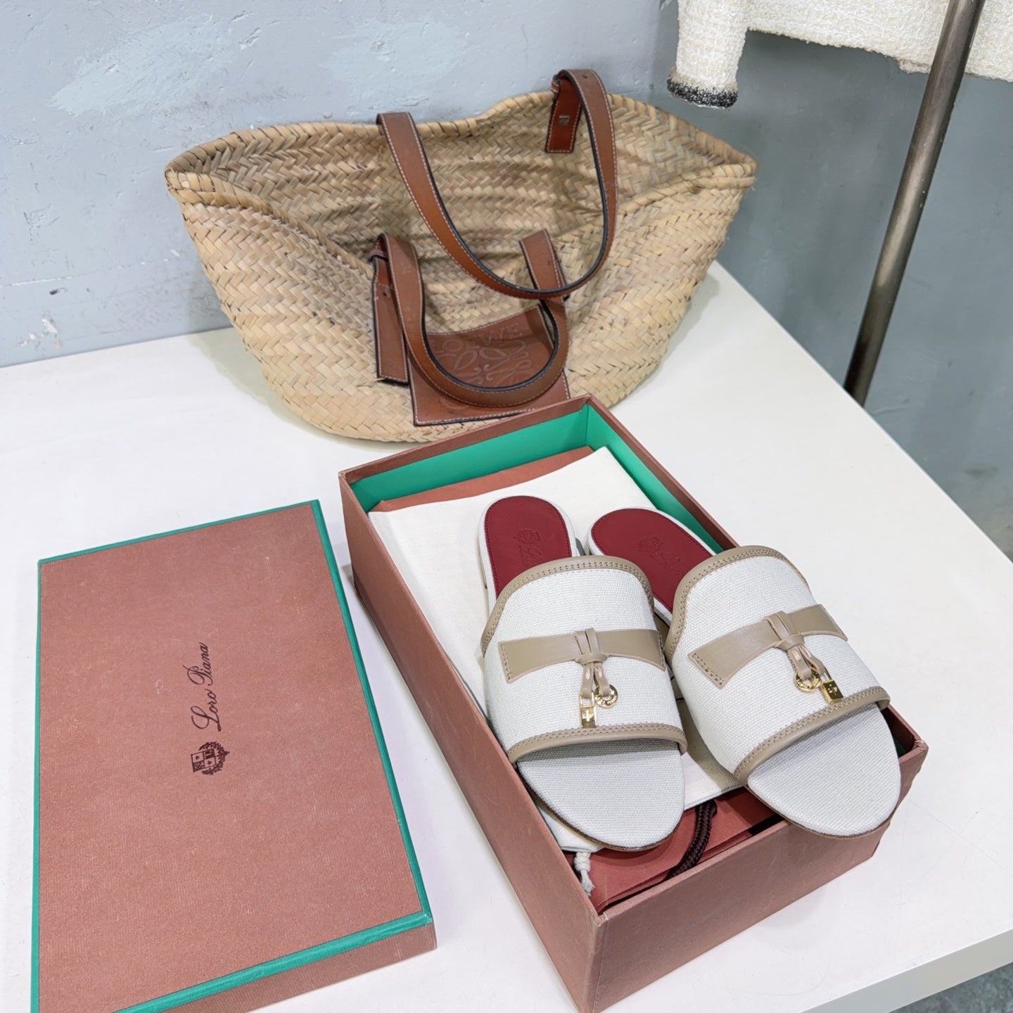 LP Summer Charms Flat Sandal White Taupe Leather Canvas 742539