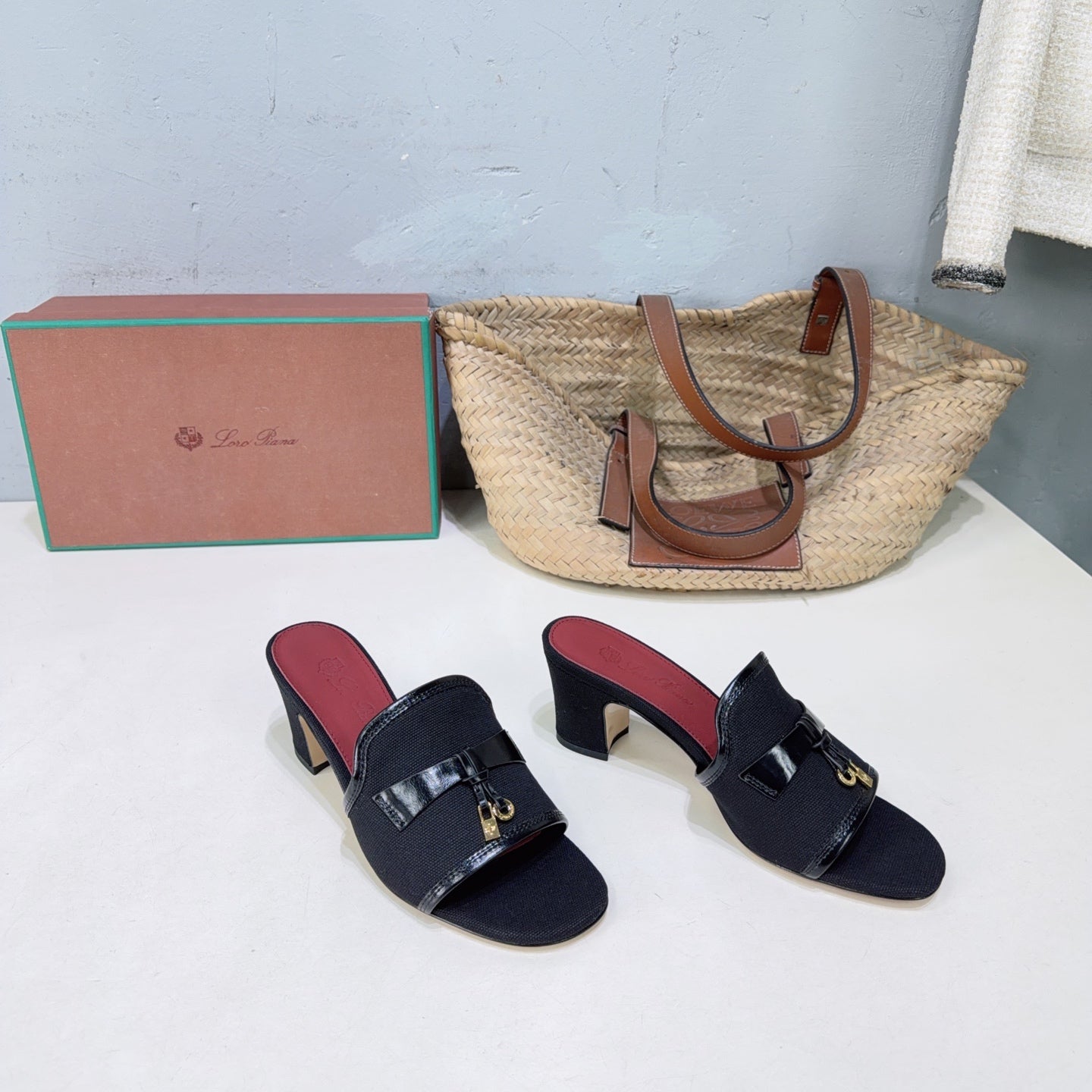 LP Summer Charms Mules 5.5cm Black Leather Canvas 742541