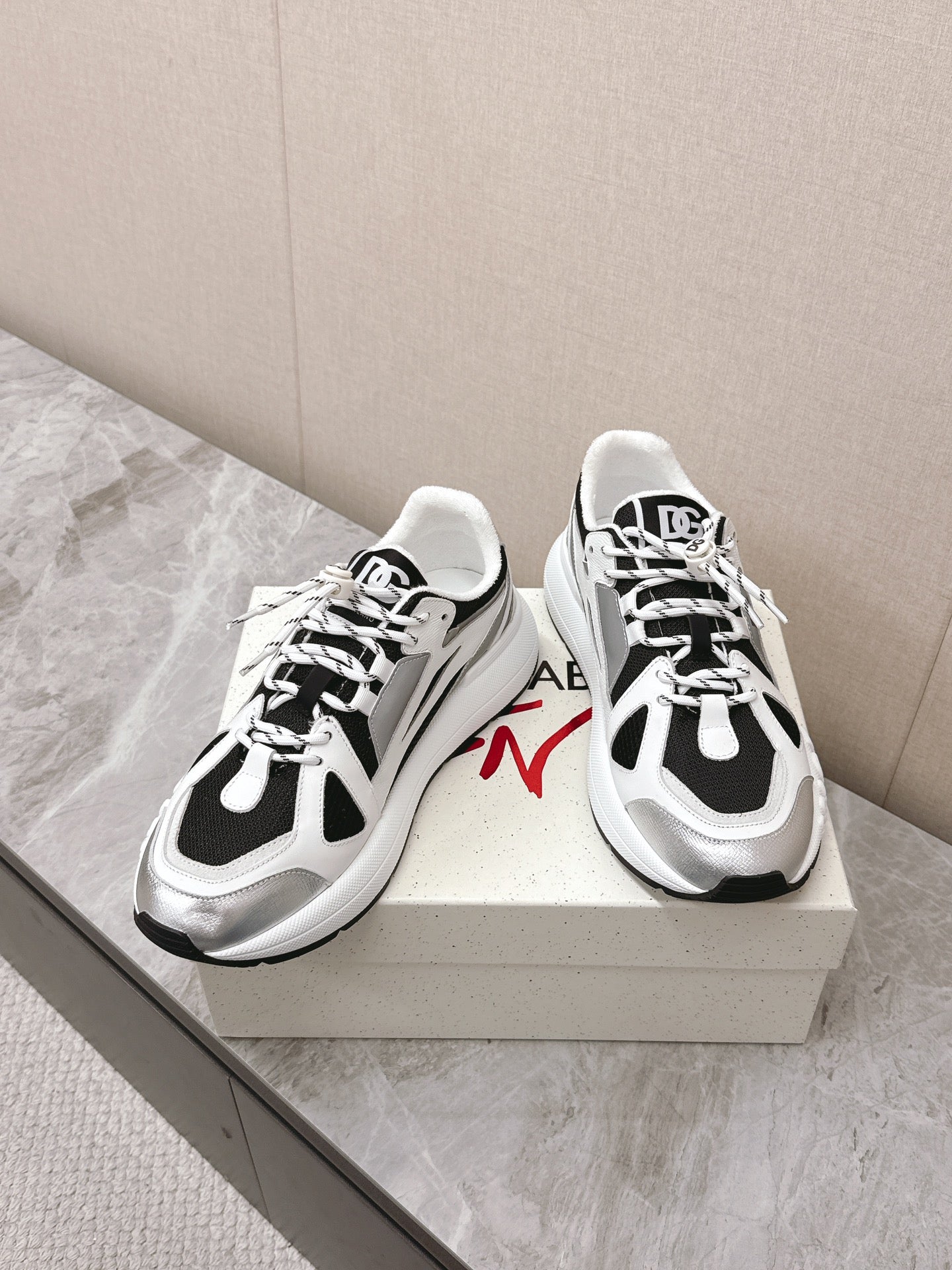 DC Chunky Sneakers Black White Silver Cowhide & Mesh Lining 339128