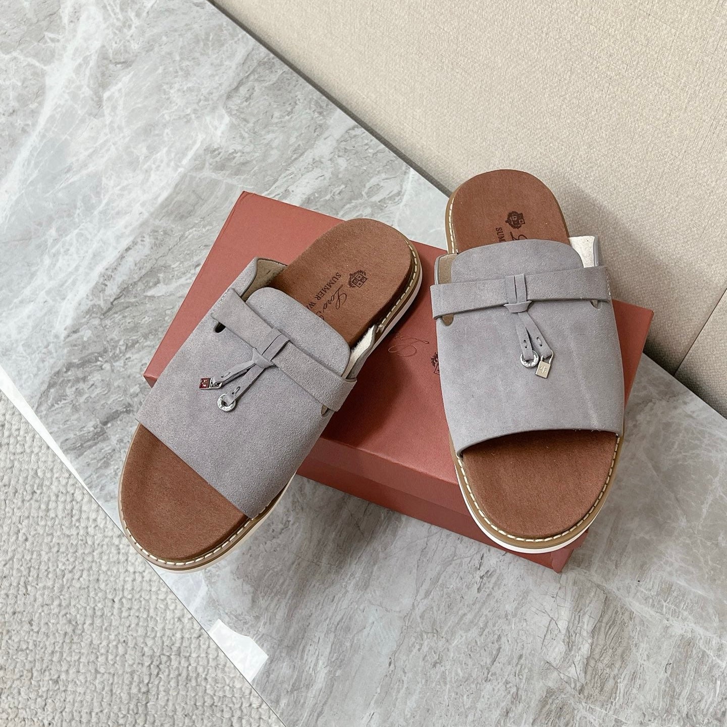 LP 26s Men’s Lock Charm Slides In Grey Suede Silver Hardware