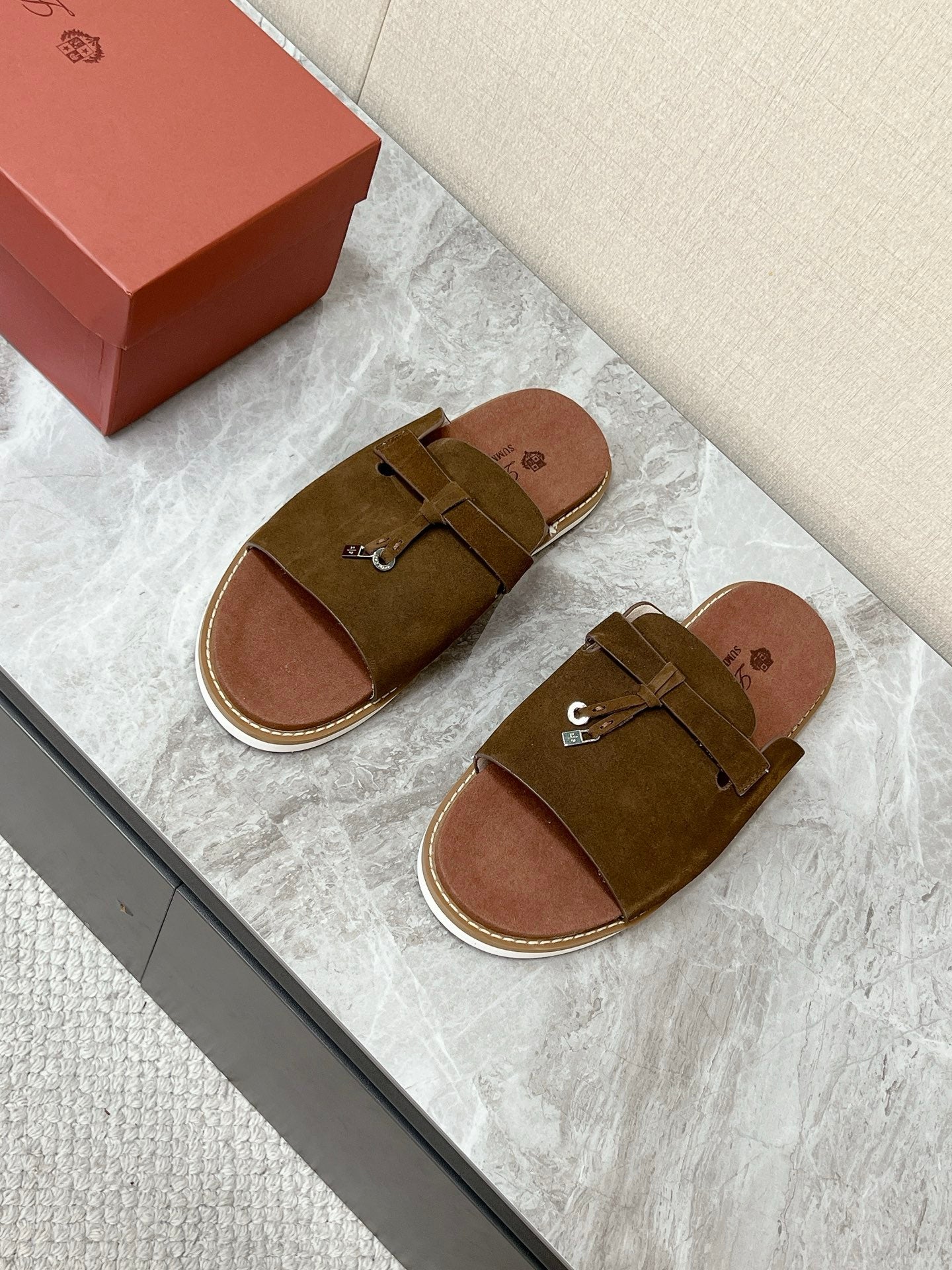 LP 26s Men’s Lock Charm Slides In Dark Brown Suede Silver Hardware