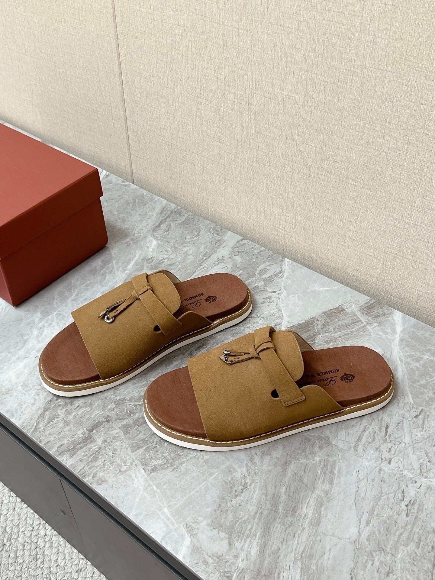 LP 26s Men’s Lock Charm Slides In Olive Brown Suede Silver Hardware