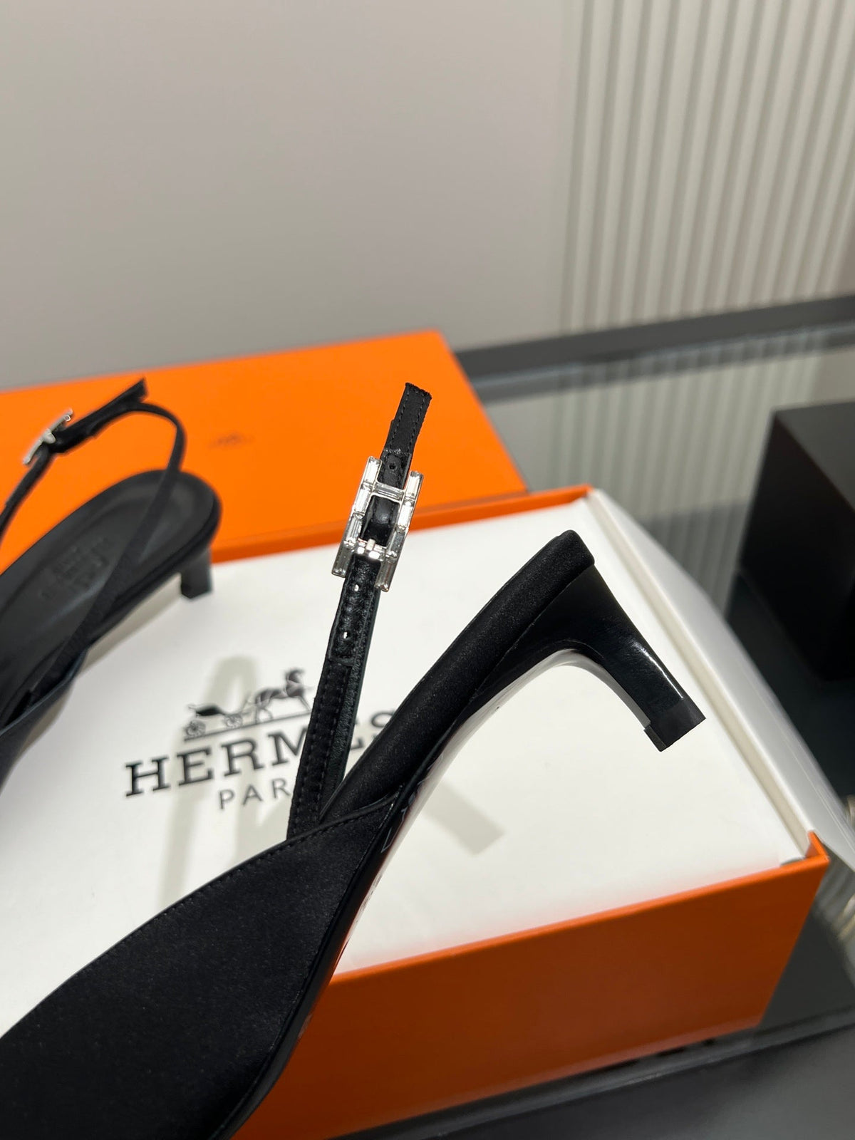 HM 26s Nicoletta Slingbacks 4cm Black Velvet 149131