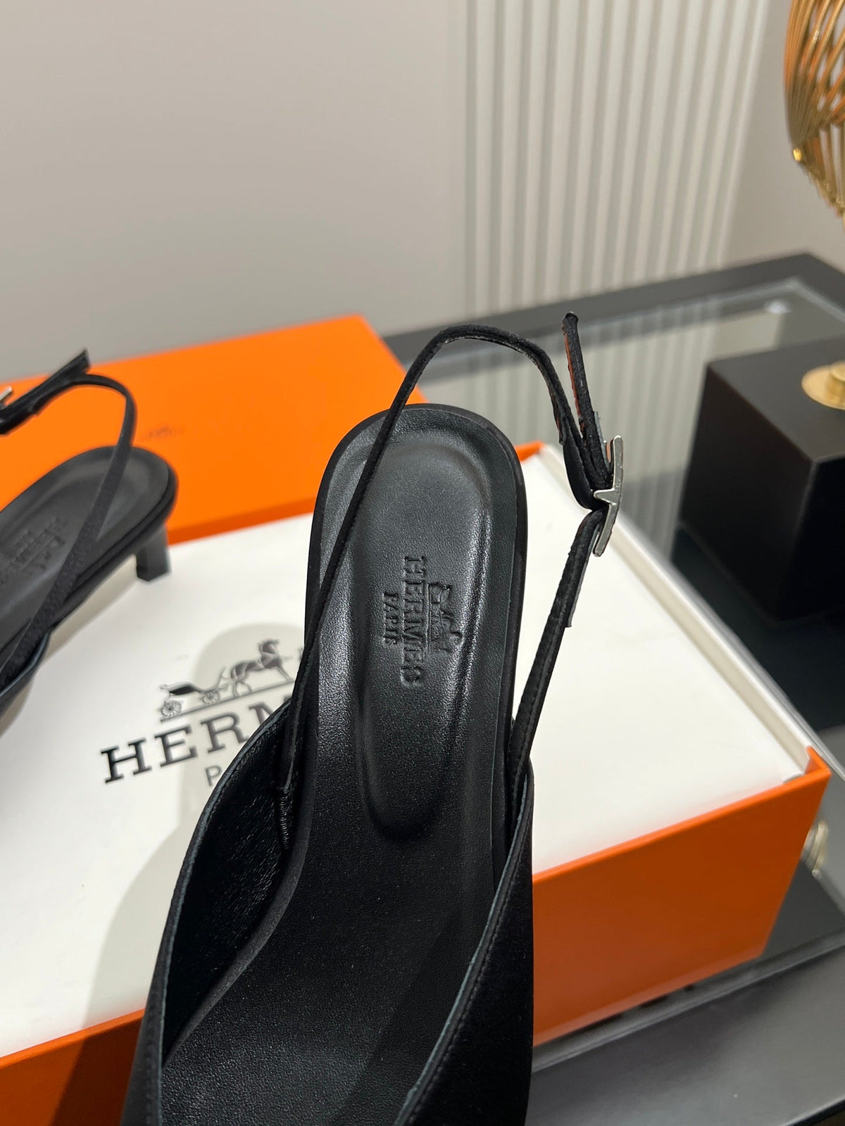 HM 26s Nicoletta Slingbacks 4cm Black Velvet 149131