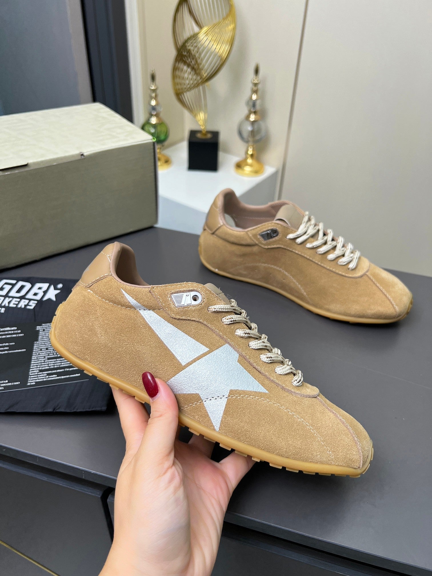 Golden Goose 26s Marathon Runner Sneakers Brown Suede 735859