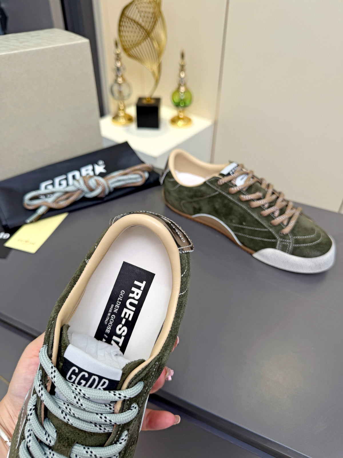 GGDB Sneakers Olive Green Suede Silver Star 124925