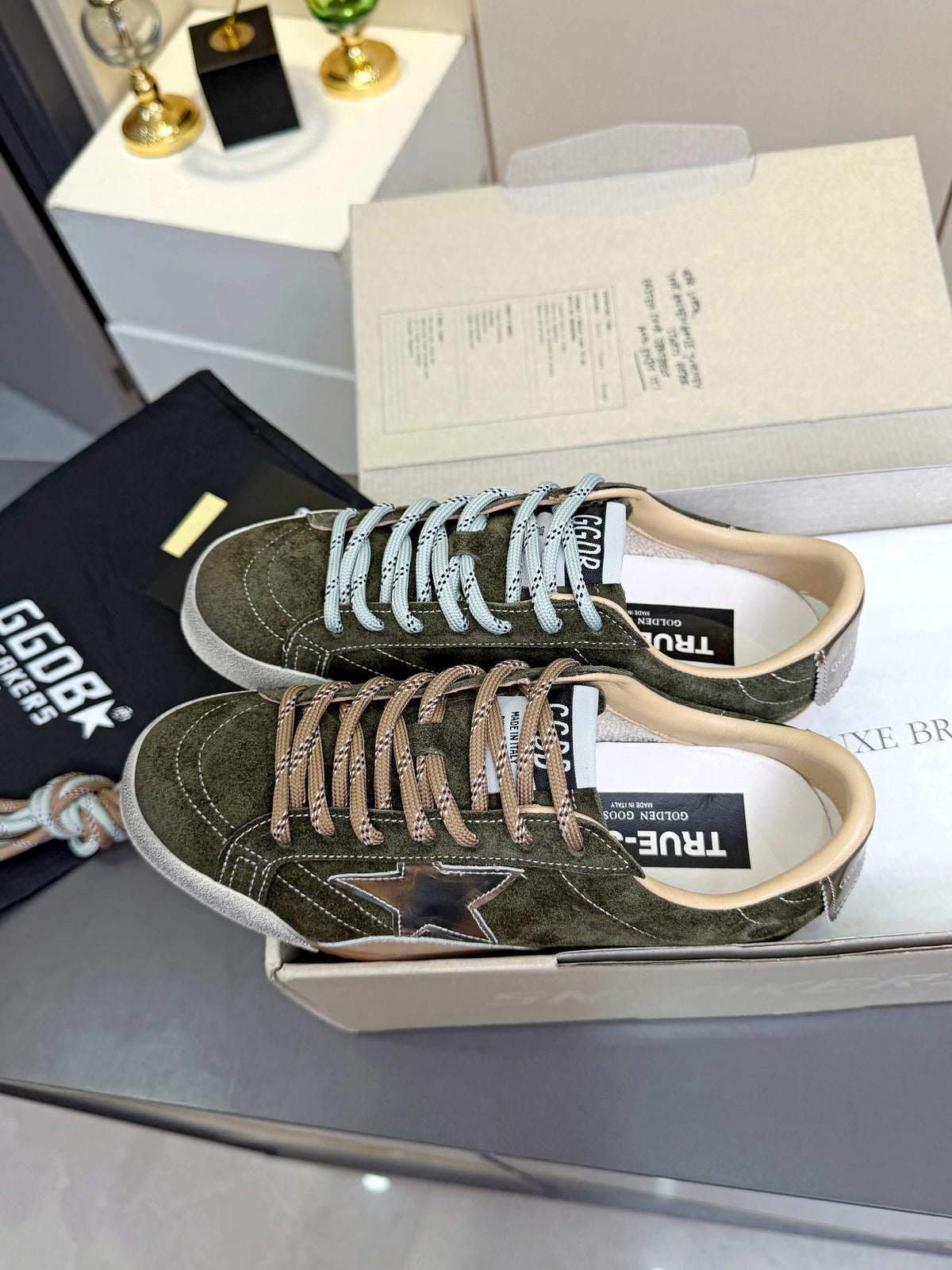 GGDB Sneakers Olive Green Suede Silver Star 124925