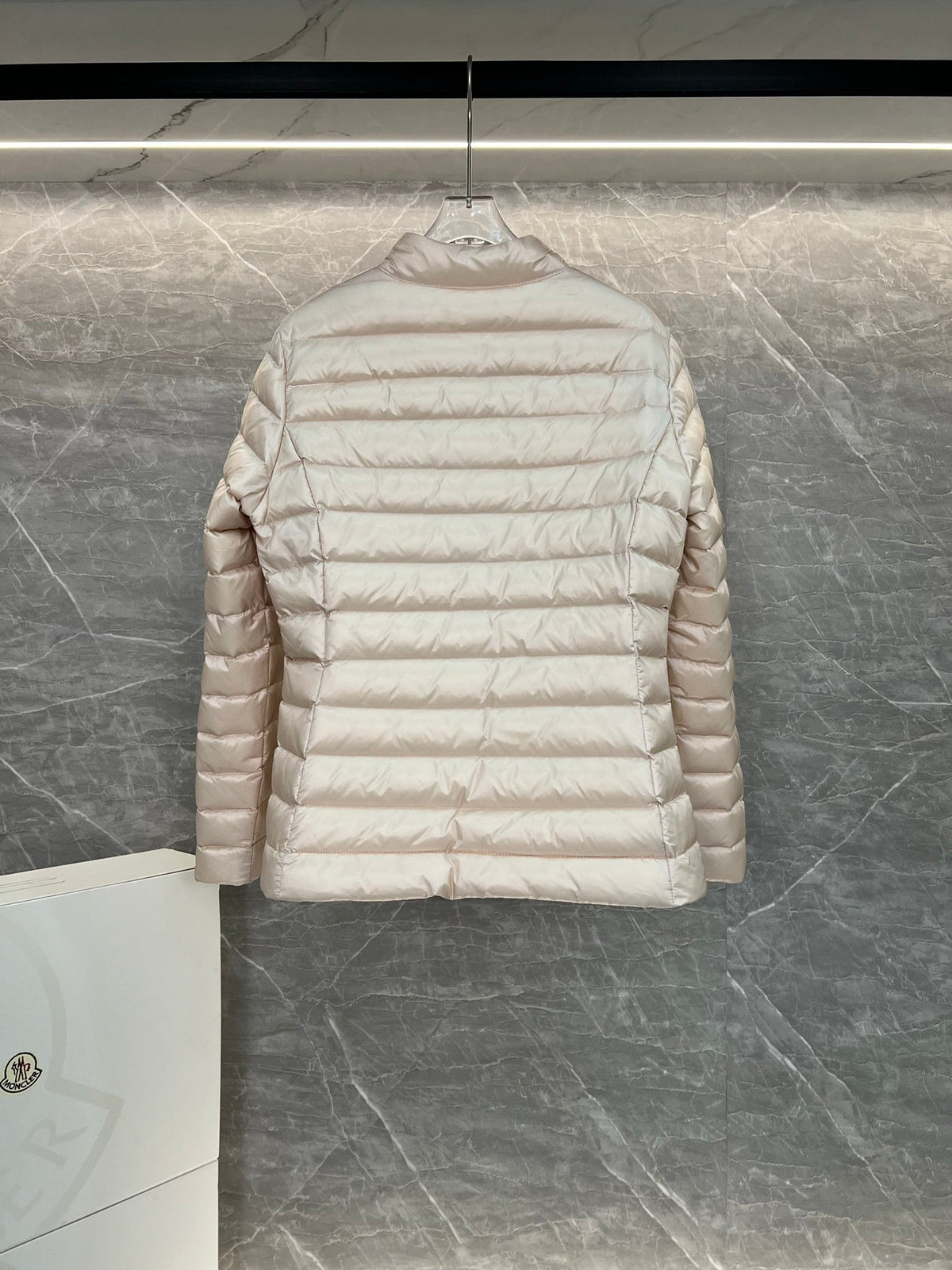 Moncler 26s Jacket Short Down Jacket Light Pink Nylon 427798