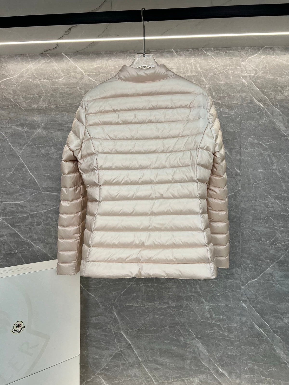 Moncler 26s Jacket Short Down Jacket Light Pink Nylon 427798
