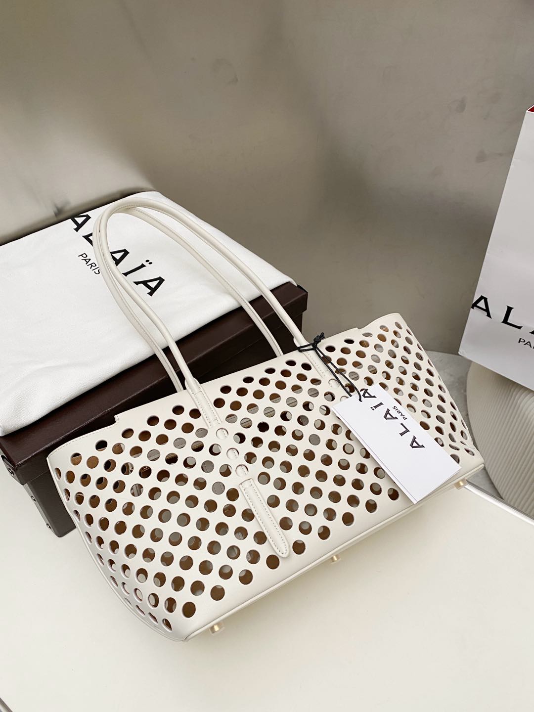 NEO MINA 32 BAG IN WHITE PERFORATED CALFSKIN
