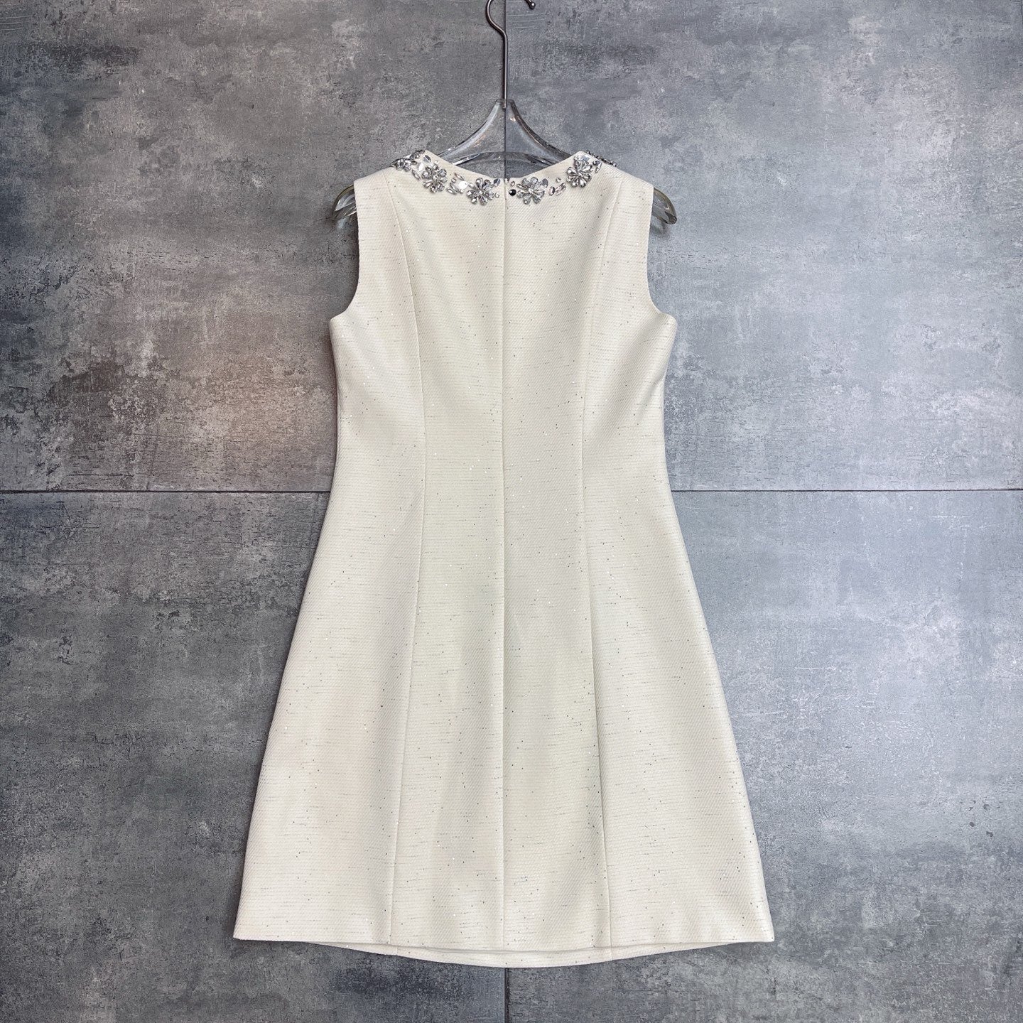 VT 26s Heiress-Style Cocktail Dress White Silk Polyester 400516