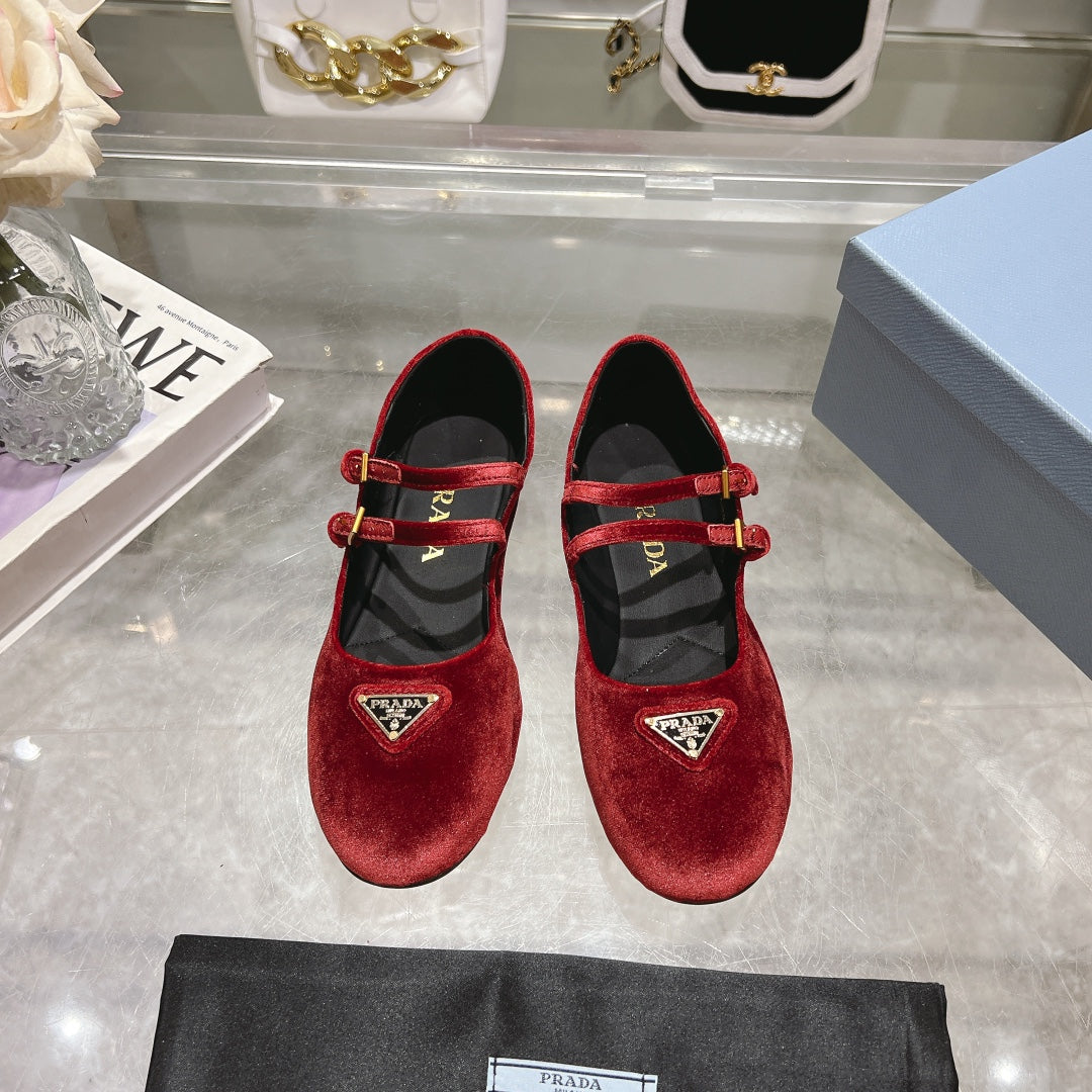 Prada 26s Finish Ballerina Red Velvet 982414