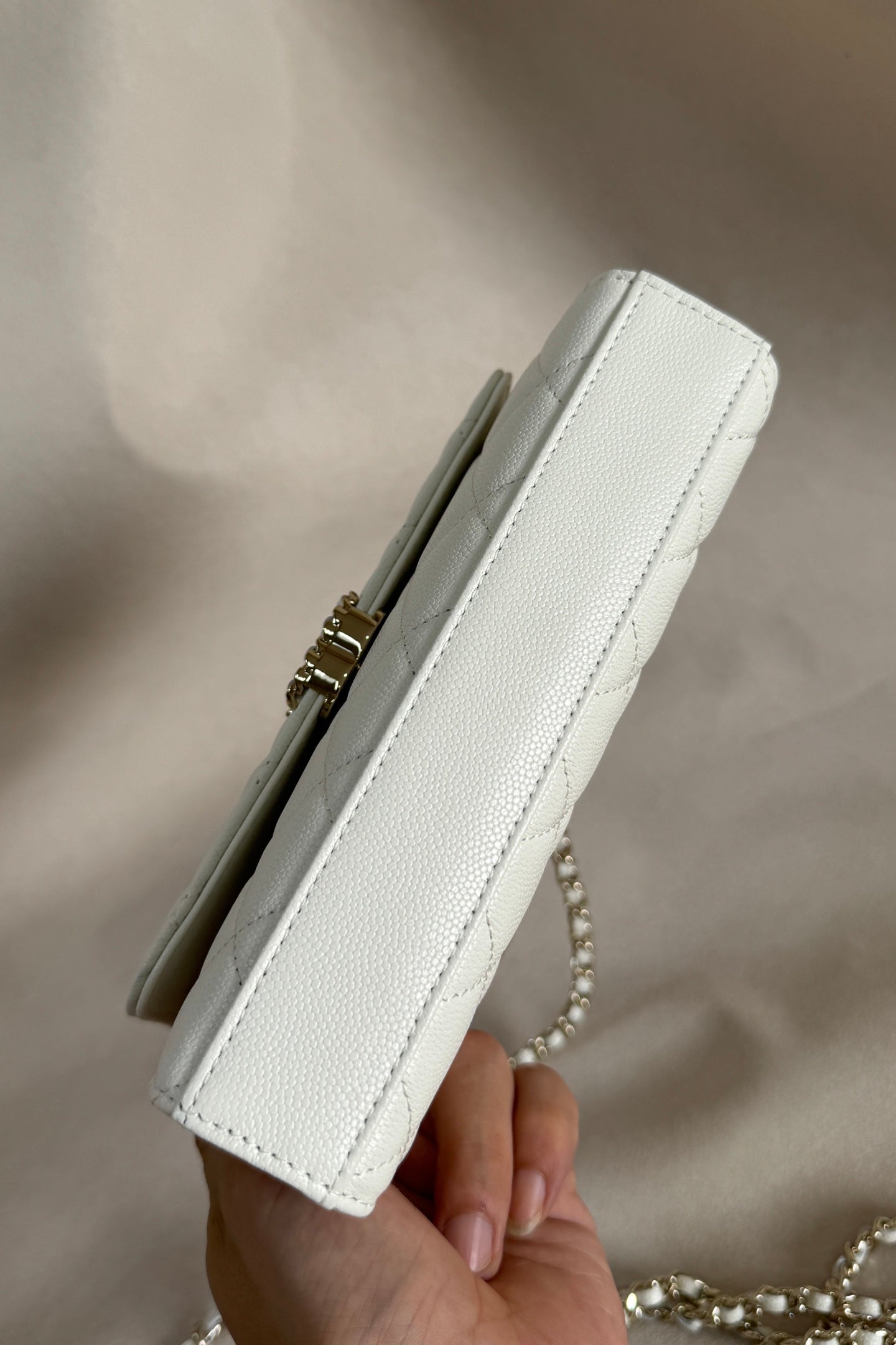 CC 23P Top Handle Kelly Clutch White Caviar Leather 282529