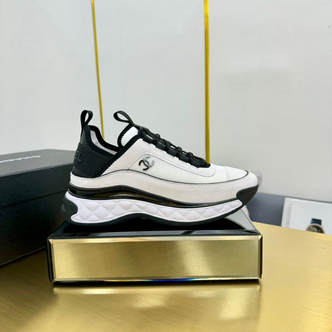 CC 26s Runner Sneakers White Black Fabric Suede 139954