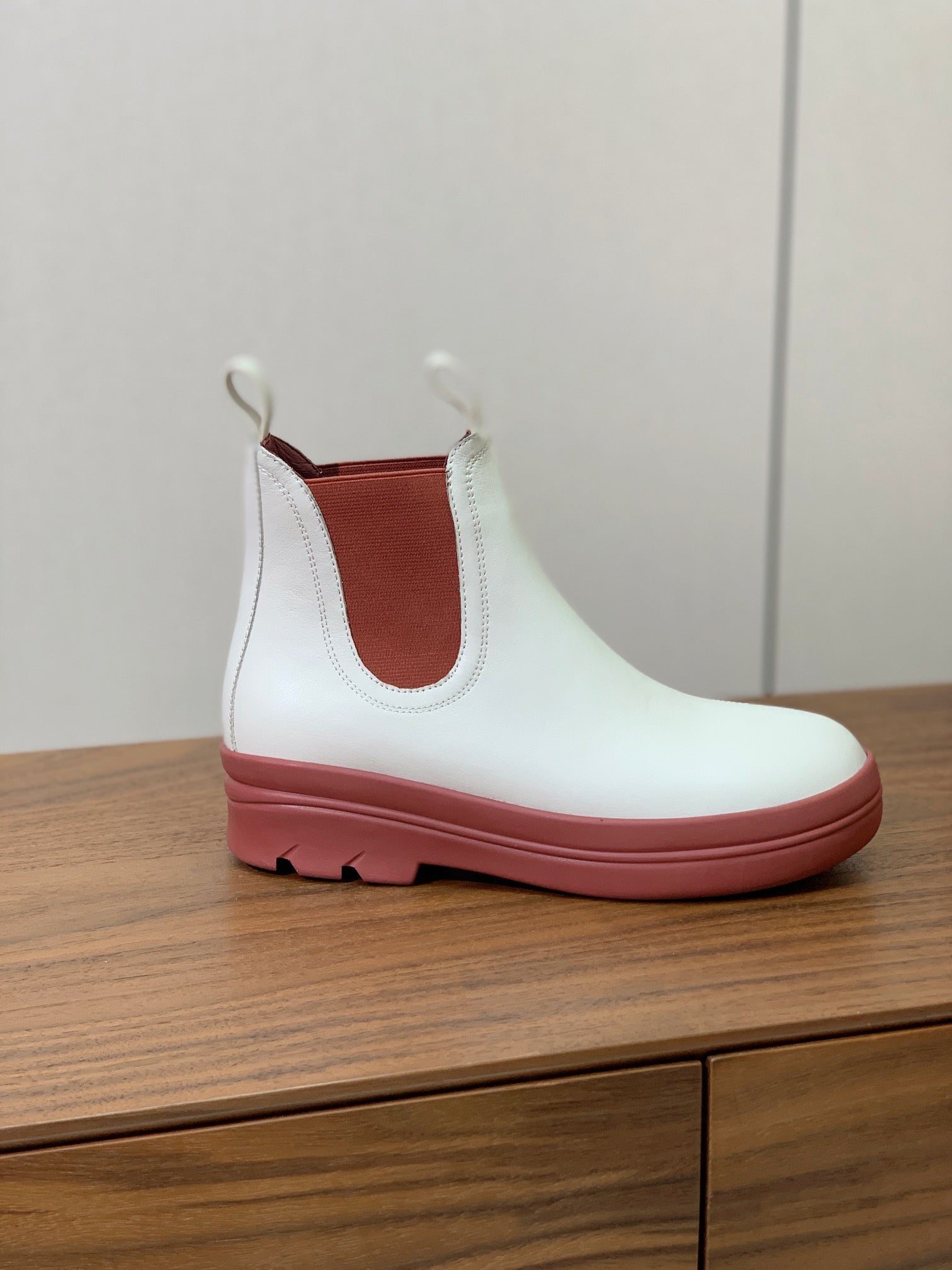 LP Lakeside  Ankle  Boots White Muted Pink Leather 503755