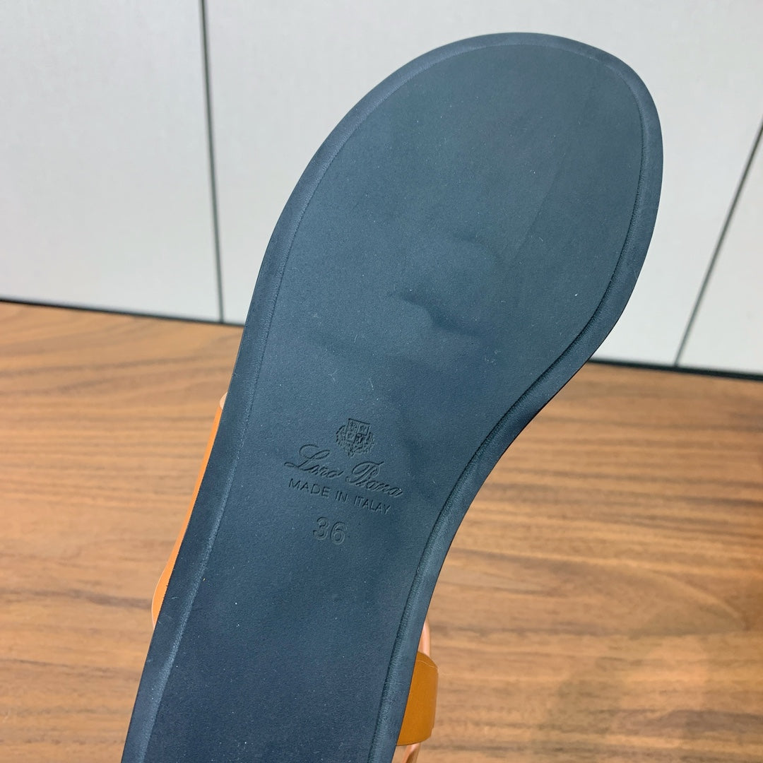LP 26s Flip Flops Sandal In Light Brown Calfskin
