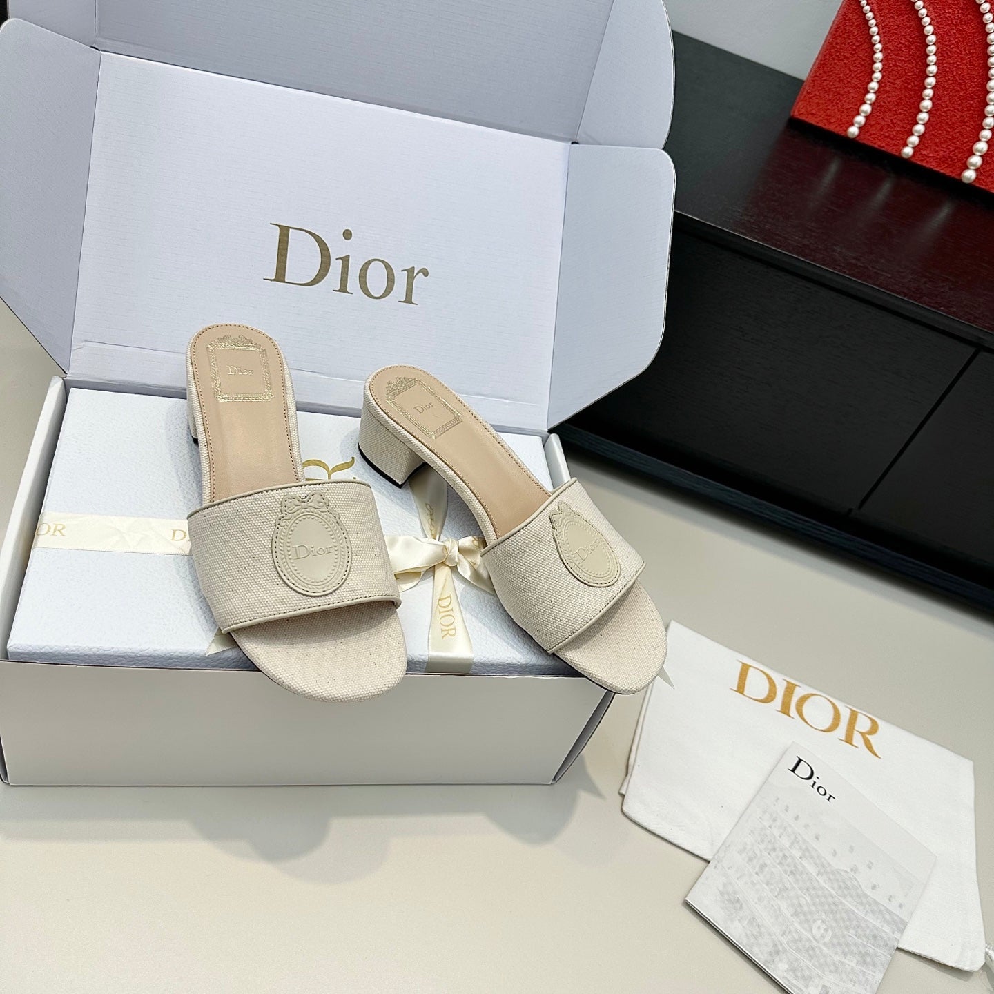 CD Médaillon Slide 4.5cm Cream Denim 899865