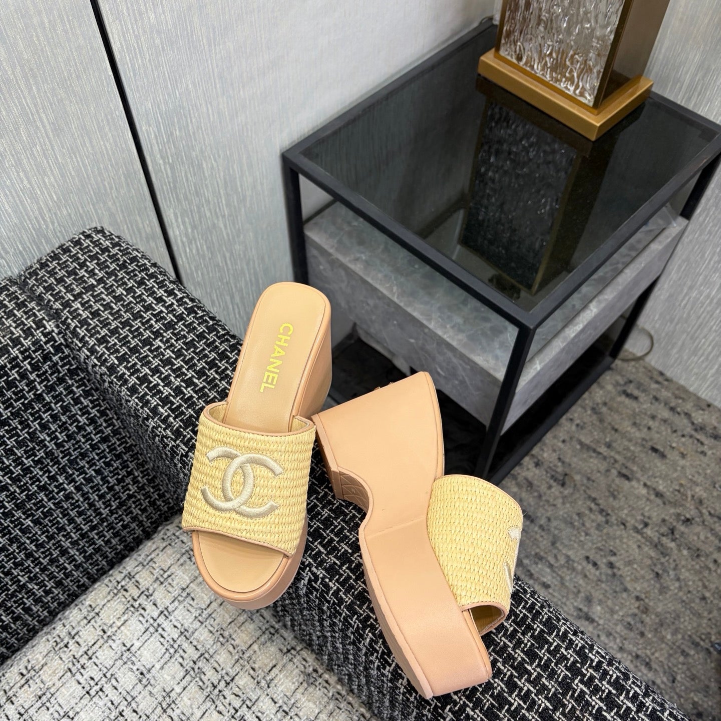 CC 26s Platform Slide Beige Raffia Sheepskin 688702