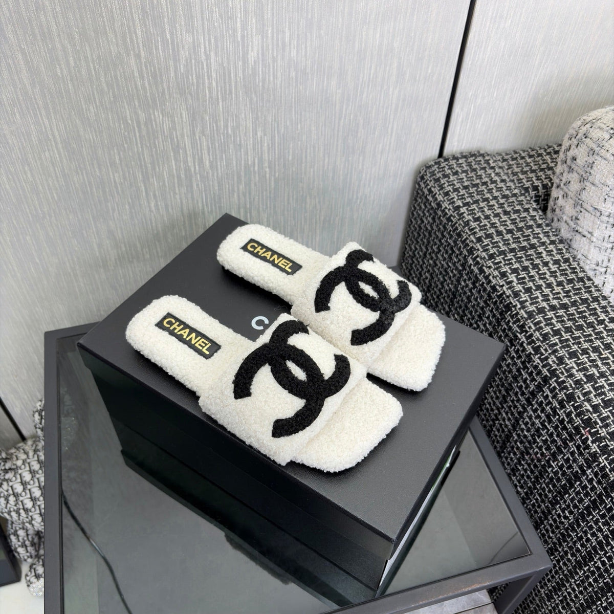 CC 26s Shearling Square Toe Sandals White Black Wool 128093