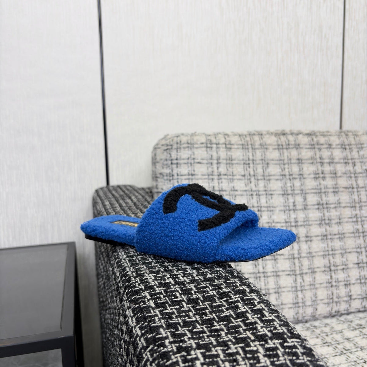 CC 26s Shearling Square Toe Sandals Blue Black Wool 128086