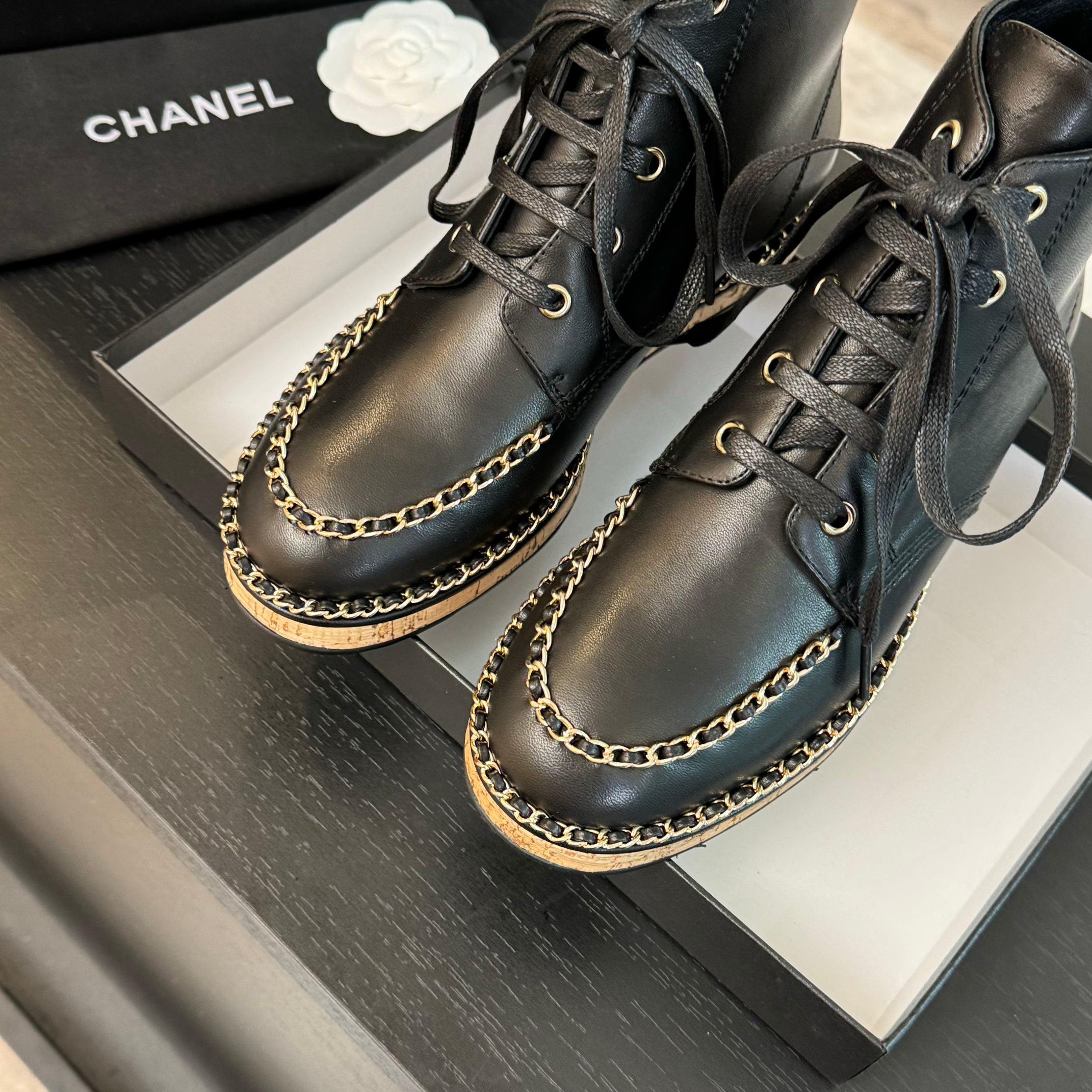 CC Ankle Boots Black With Chain Calfskin