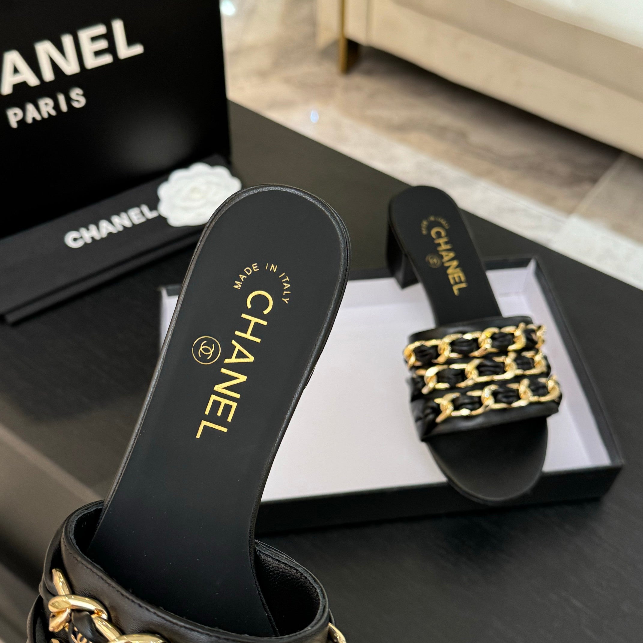 CC 25B Heel Mule Sandals 50mm Black Sheepskin With Chain 373819