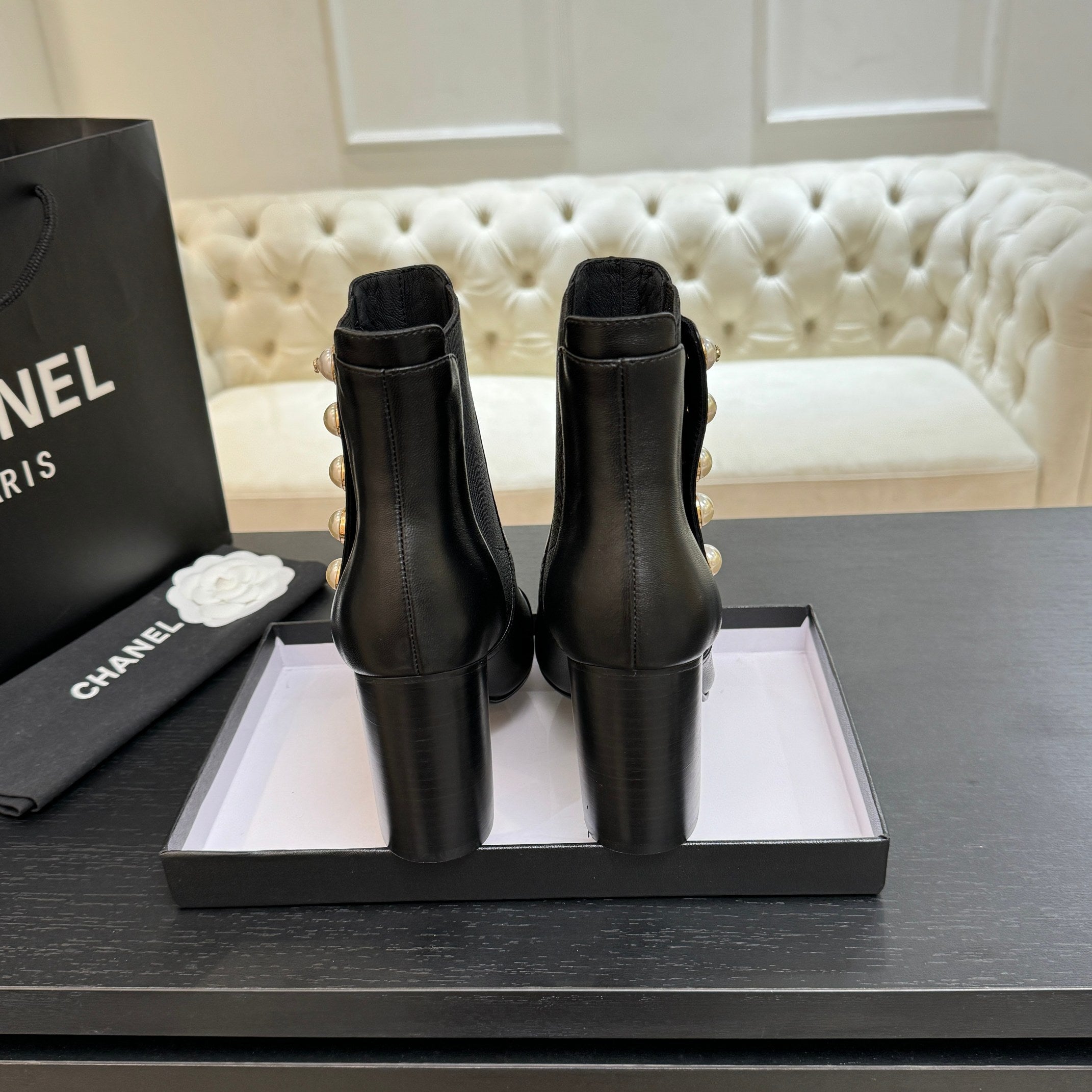 CC 25K FW Ankle Boots With Pearl 90mm Black Sheepskin 528384