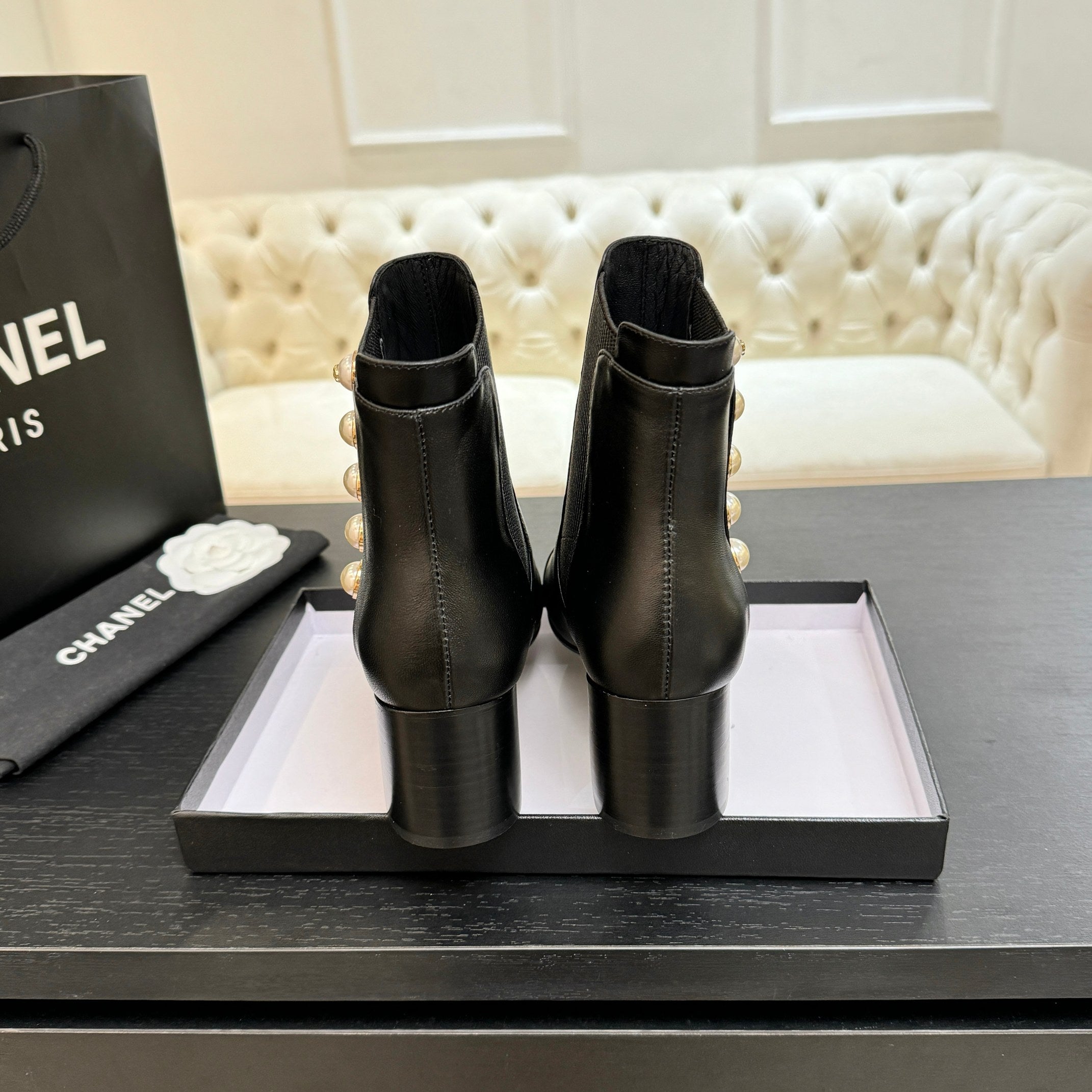 CC 25K FW Ankle Boots With Pearl 60mm Black Sheepskin 528388