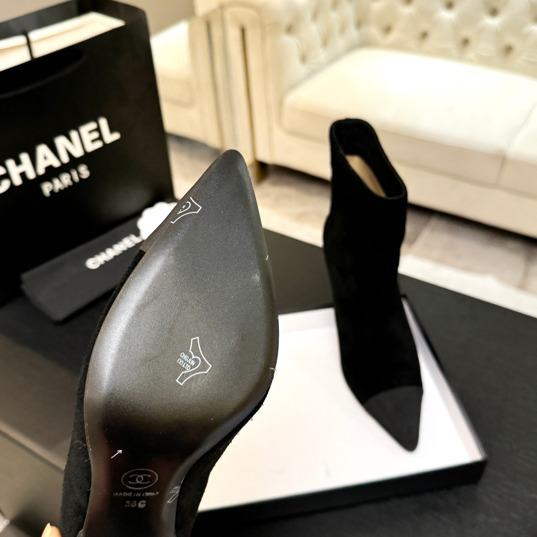 CC Gabrielle Chanel Ankle Boots 8.5cm Black Suede Black Fabric