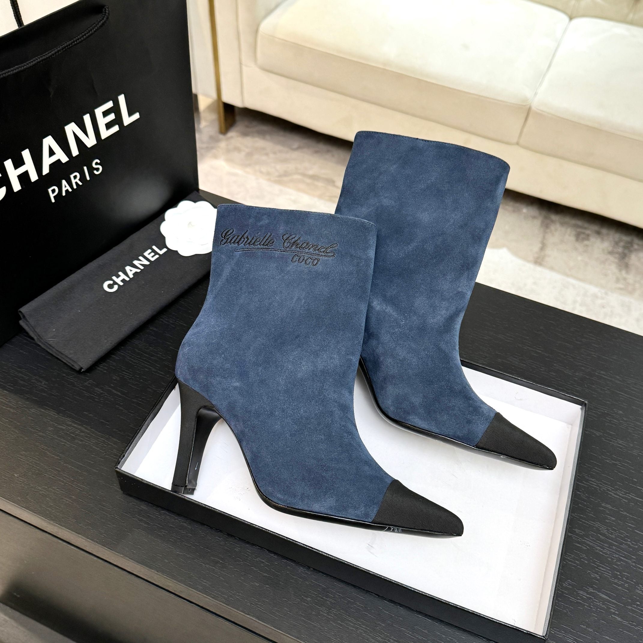 CC Gabrielle Chanel Ankle  Boots 8.5cm Dark Blue Suede Black Fabric