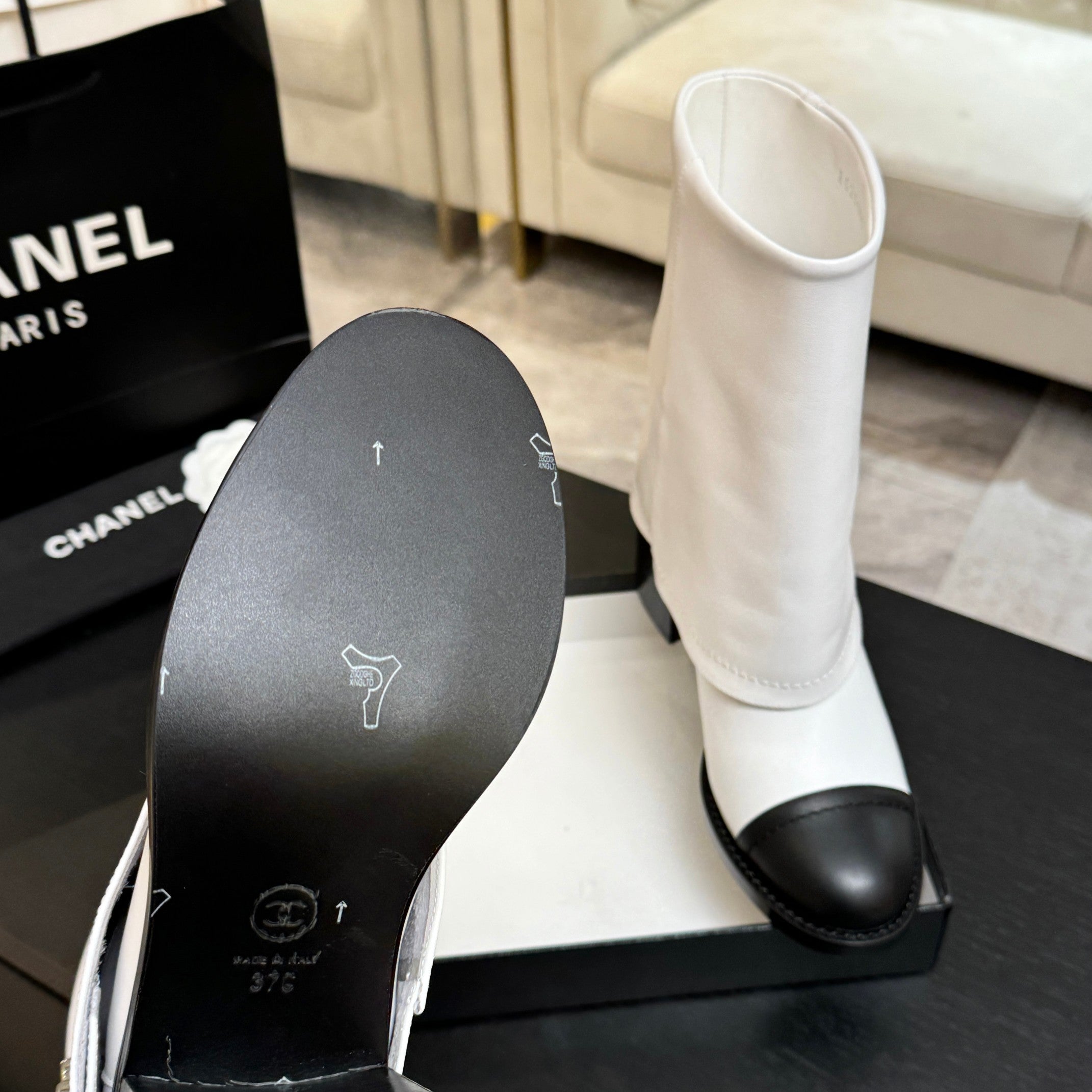 CC 26s Chunky Heel Trouser Ankle Boots Black White Sheepskin 673036