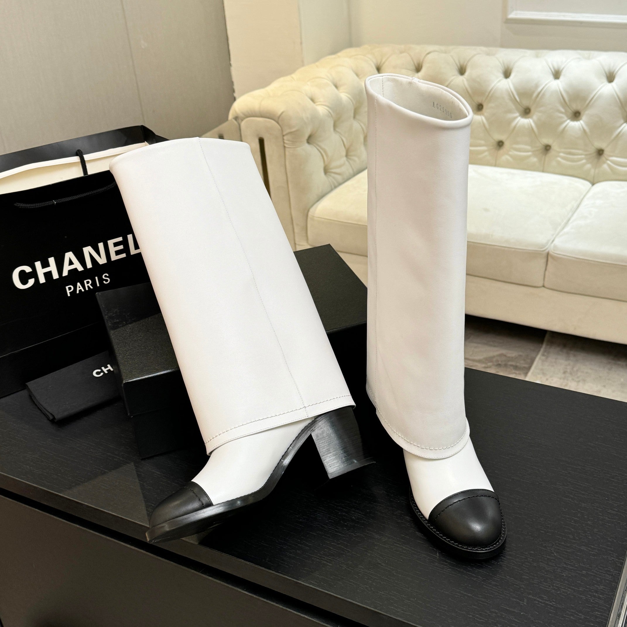 CC 26s Chunky Heel Trouser Boots Black White Sheepskin 673038