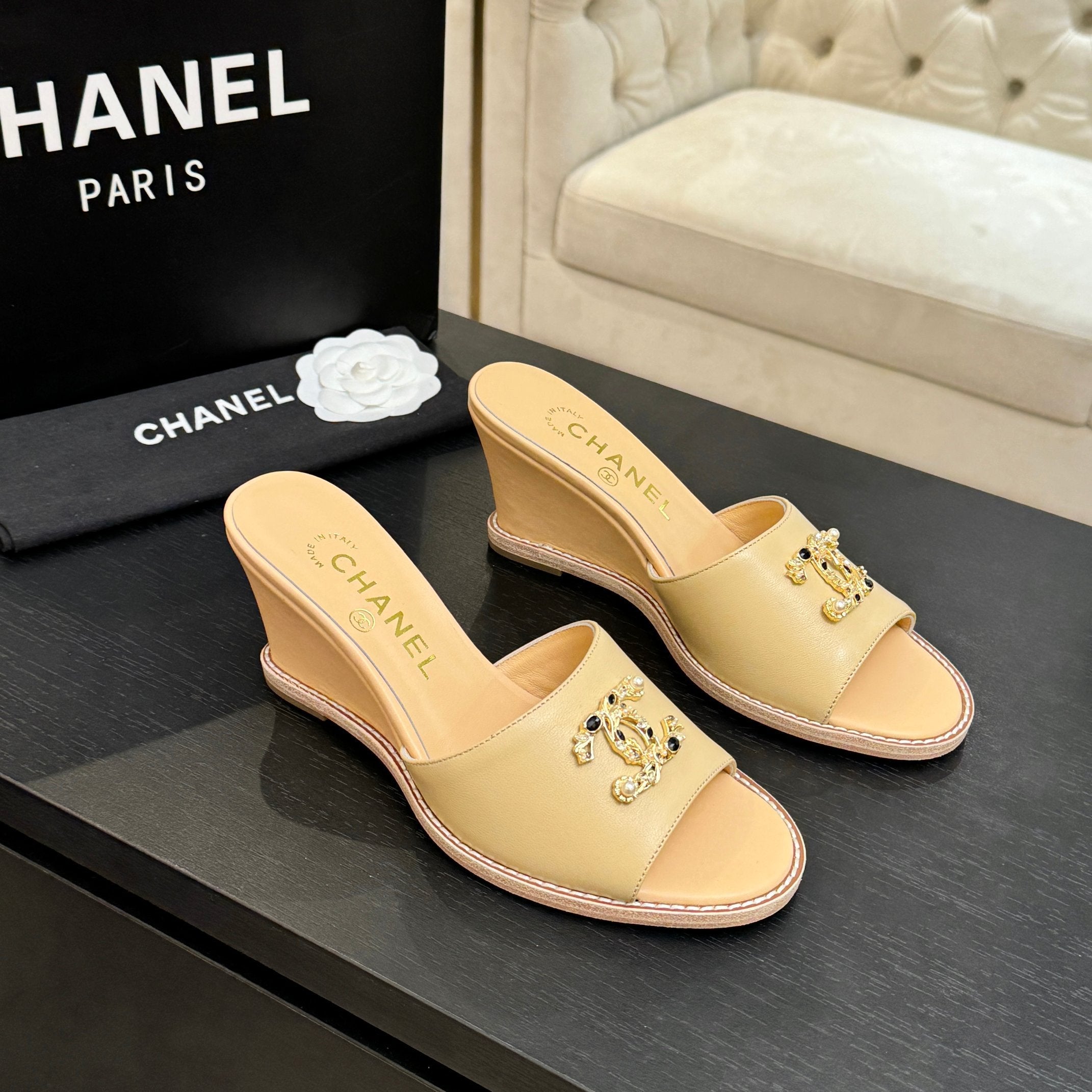 CC 26C Wedge Sandals Beige Lambskin 672974