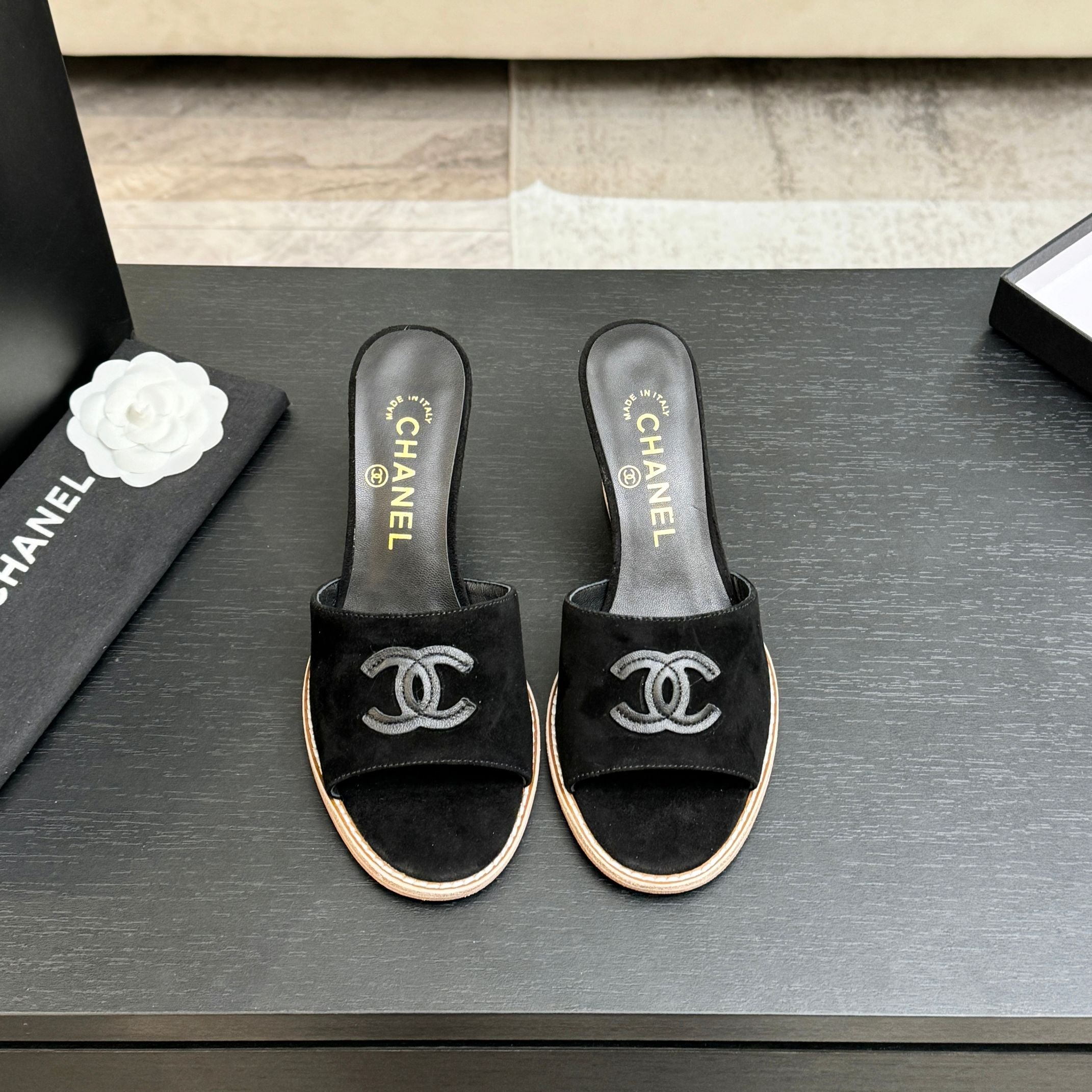 CC 26C Wedge Sandals Black Suede 672986