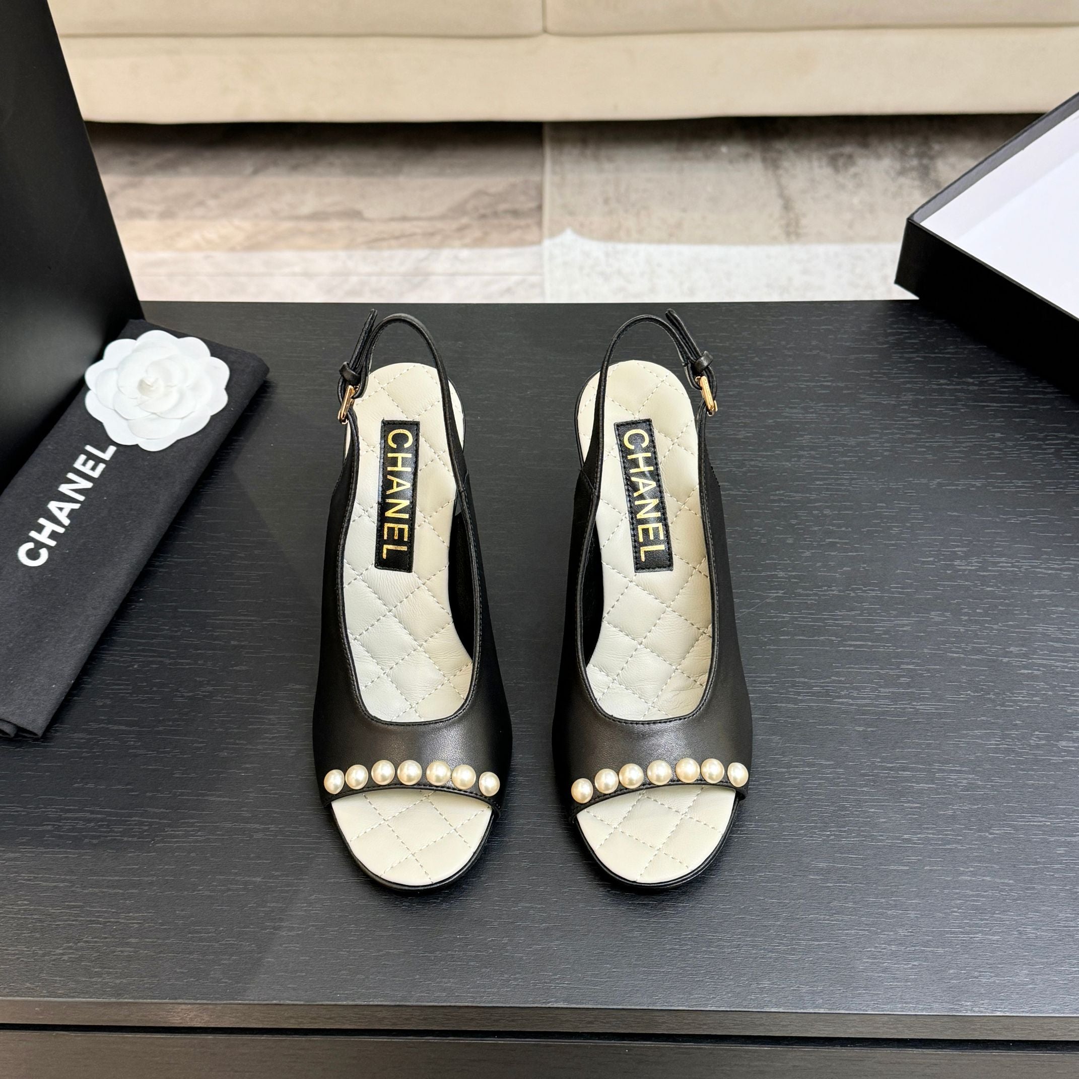 CC 26A Pearl Slingback Black Lambskin 672990