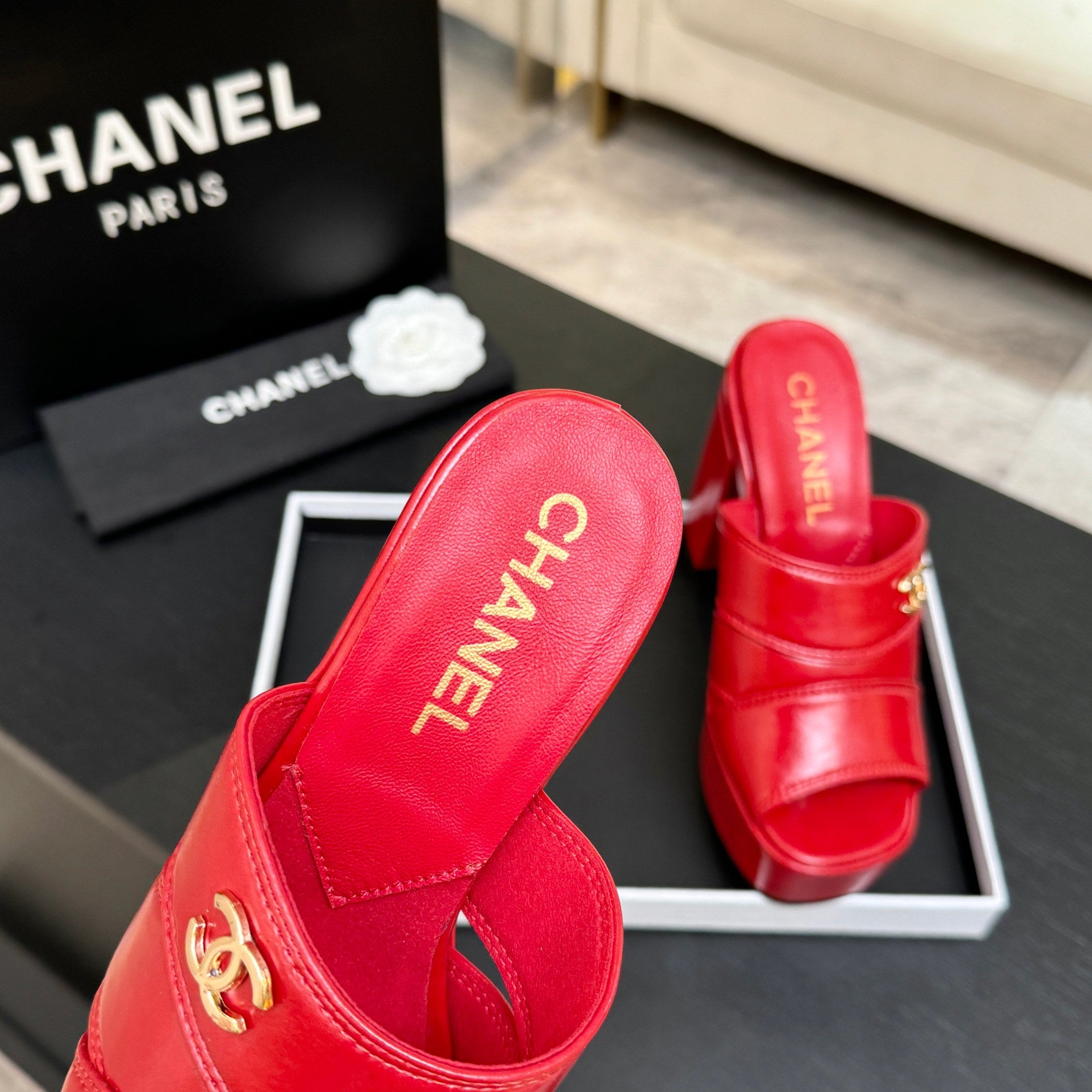 CC 26 Platform High-Heeled 12.5cm Red Glossy Cowhide 673061